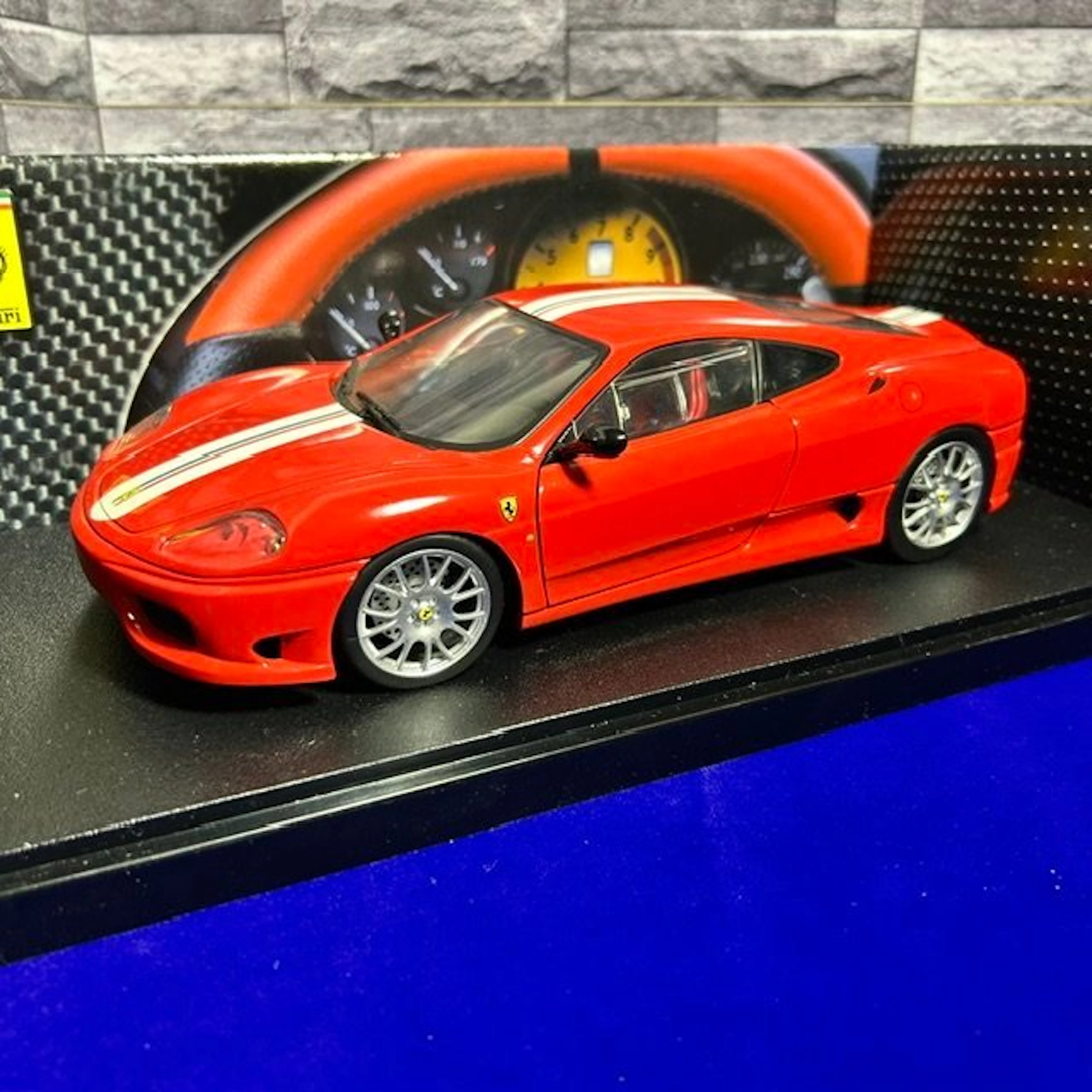Hot Wheels 1:18 - Model car - Ferrari 360 Challenge Stradale