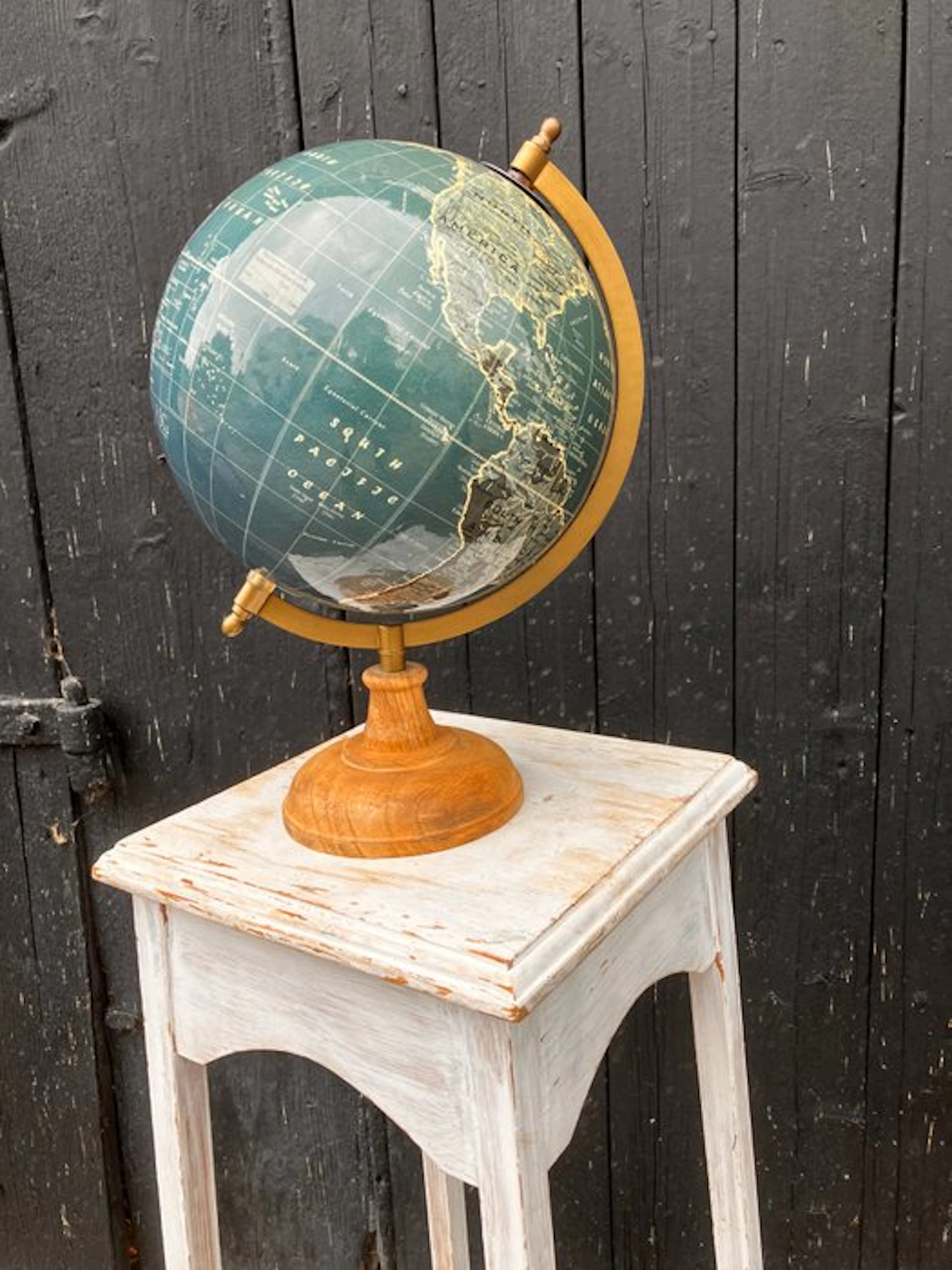 Terrestrial library globe - 2000-2010