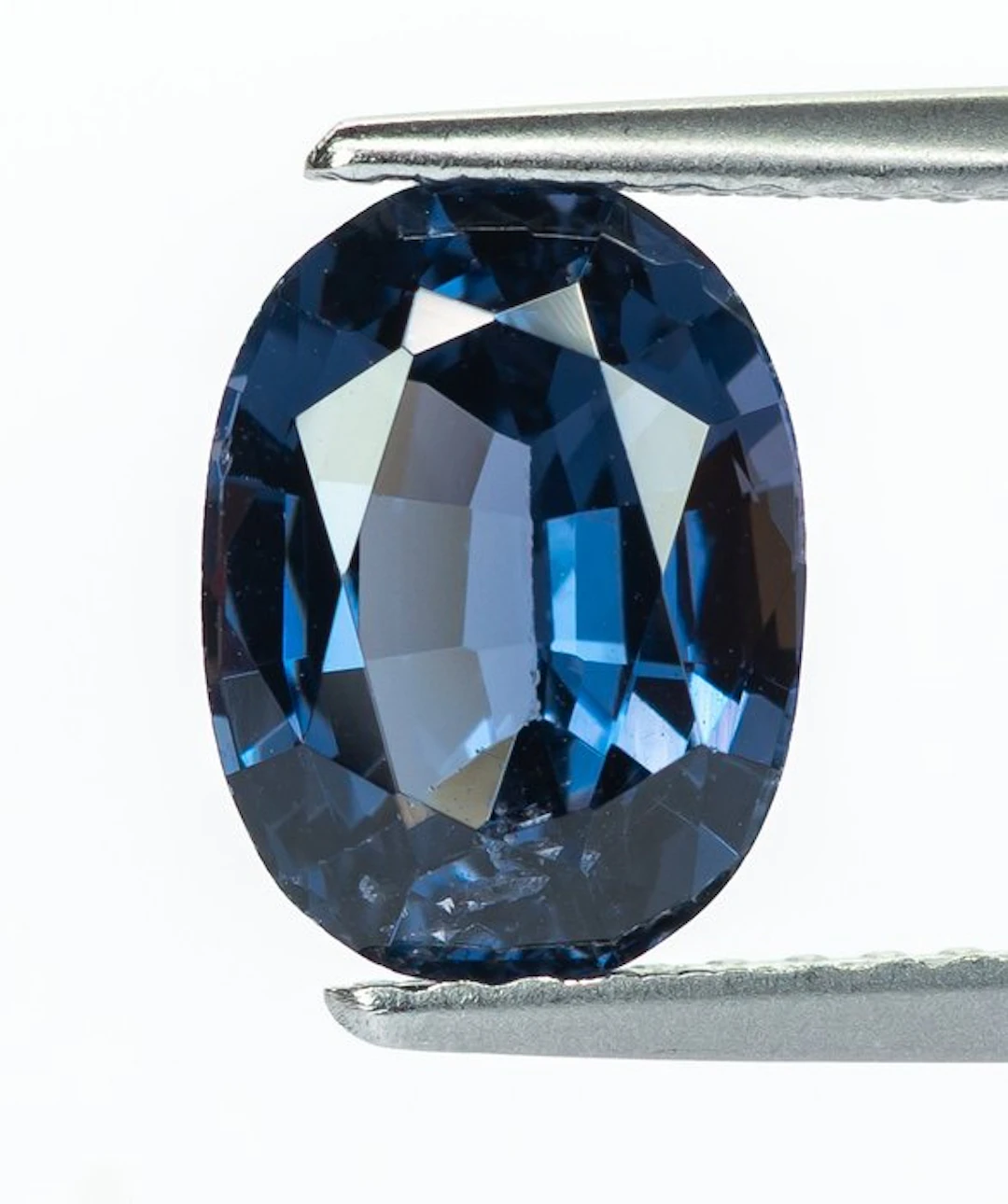 No reserve price Spinel - 2.16 ct - Gem Report Antwerp (GRA) - INT to Deep Blue