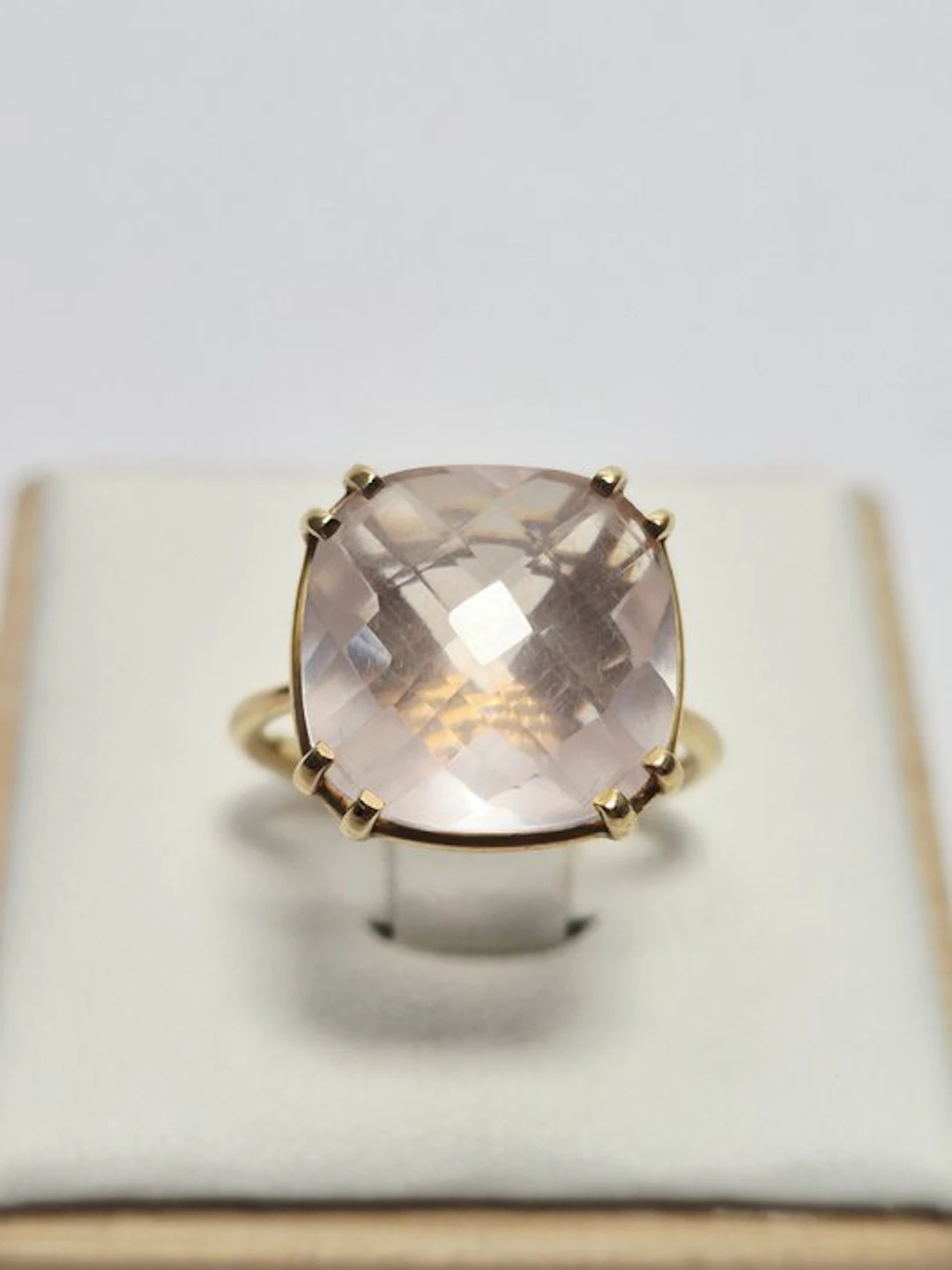 Cocktail ring - 18 kt. Yellow gold - 5.30ct. tw. Quartz