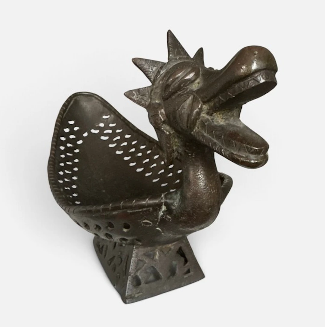 Offering bowl or Naga - Bronze - Indonesia - 20th century