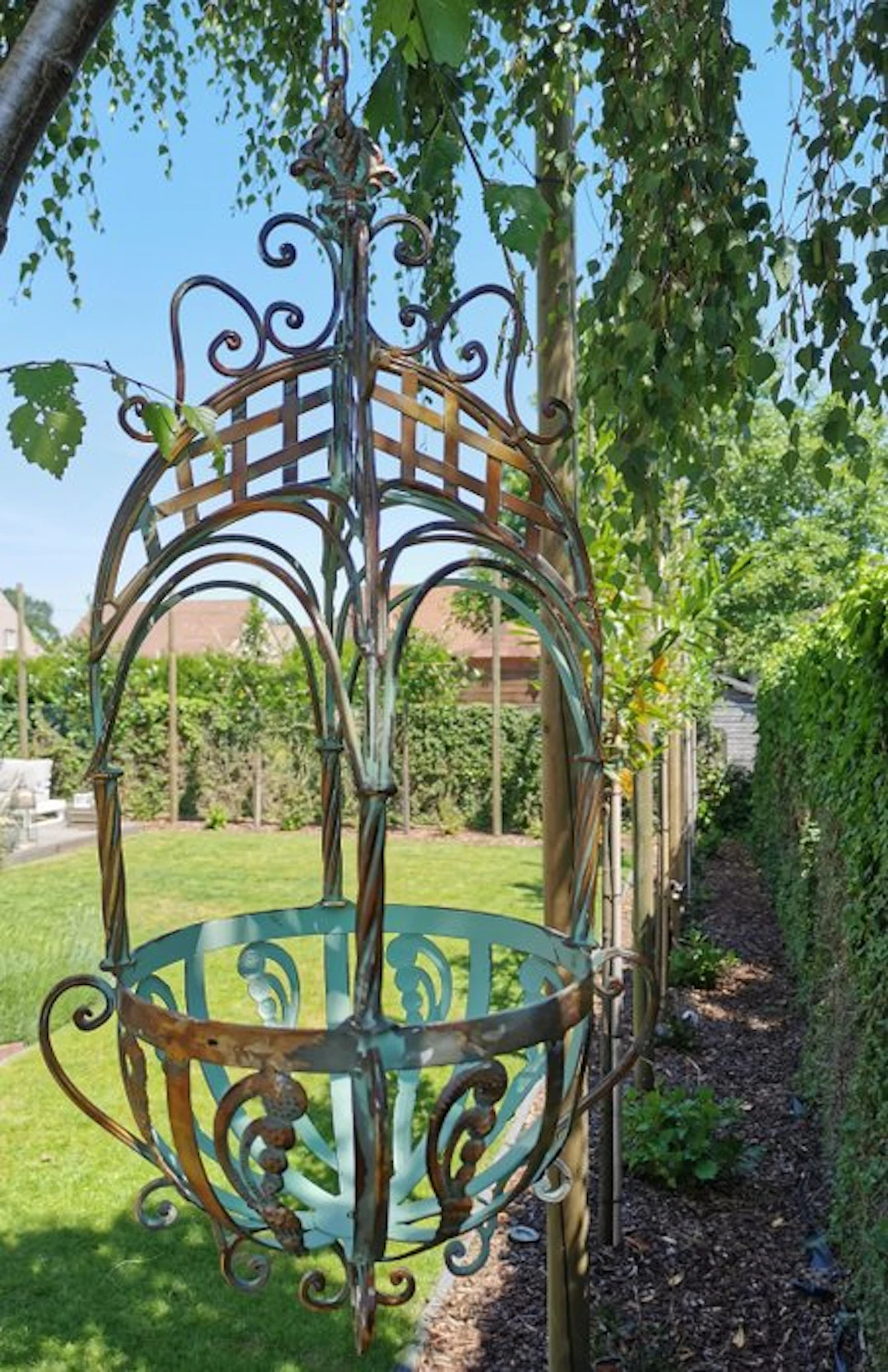 Basket - Iron - Flower basket