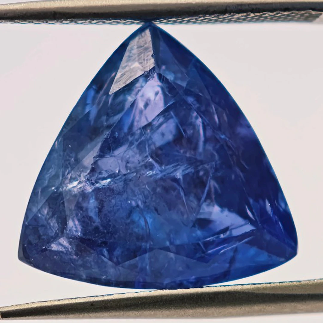 No reserve price Tanzanite - 8.35 ct - Antwerp Laboratory...