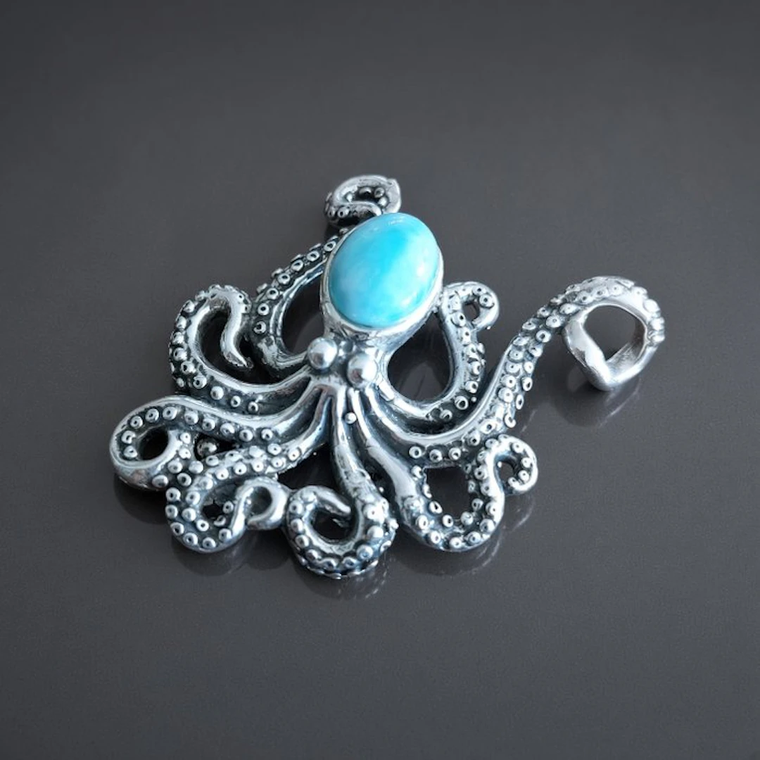 Octopus in Larimar and solid silver of fine quality