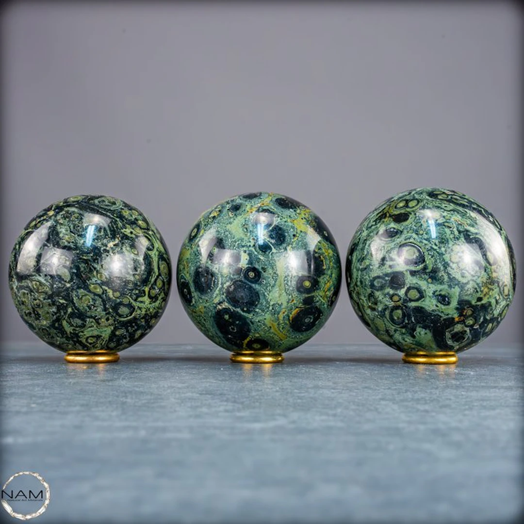 Kambaba Jasper Sphere Set – Fascinating natural art with...