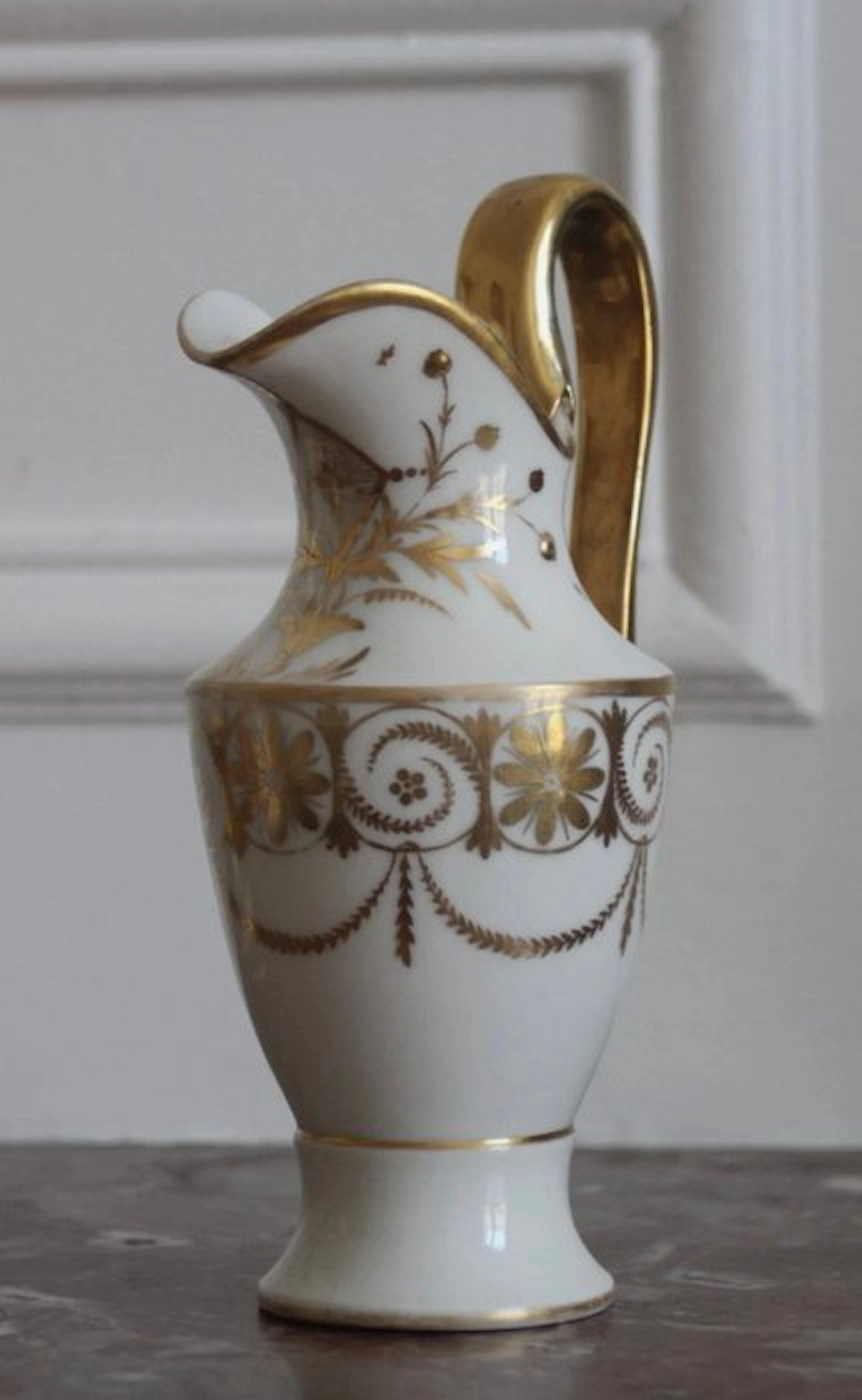 Paris - Milk jug - Porcelain - Milk jug in hard-paste porcelain from Paris