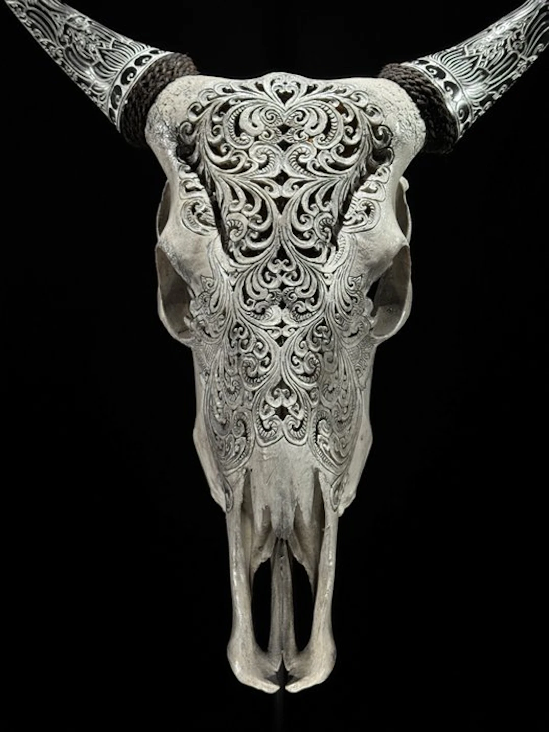 NO RESERVE PRICE - Authentic Carved Grey Cow Skull with...