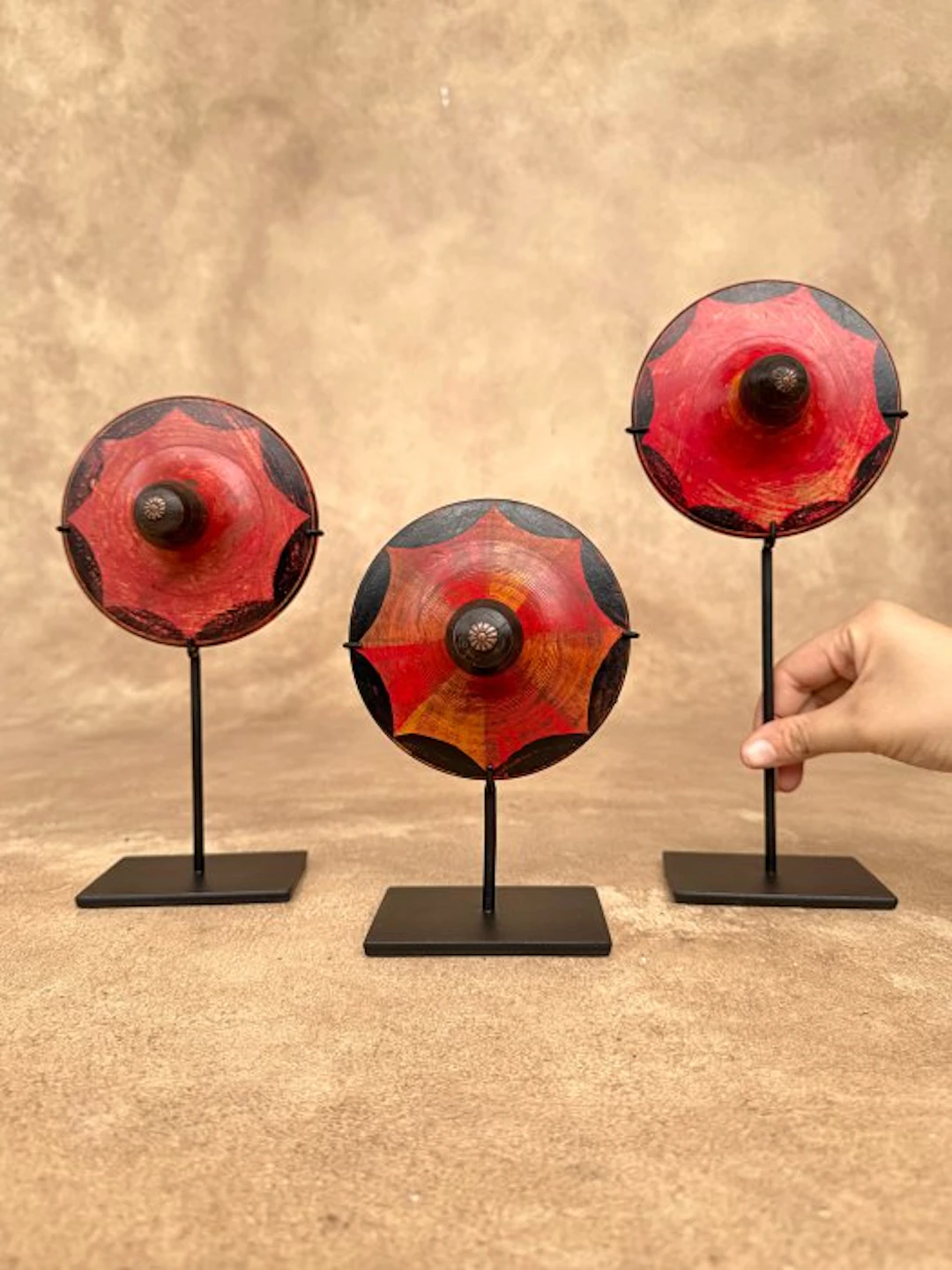 NO RESERVE PRICE - Set of 3 spinning tops - Gasing...