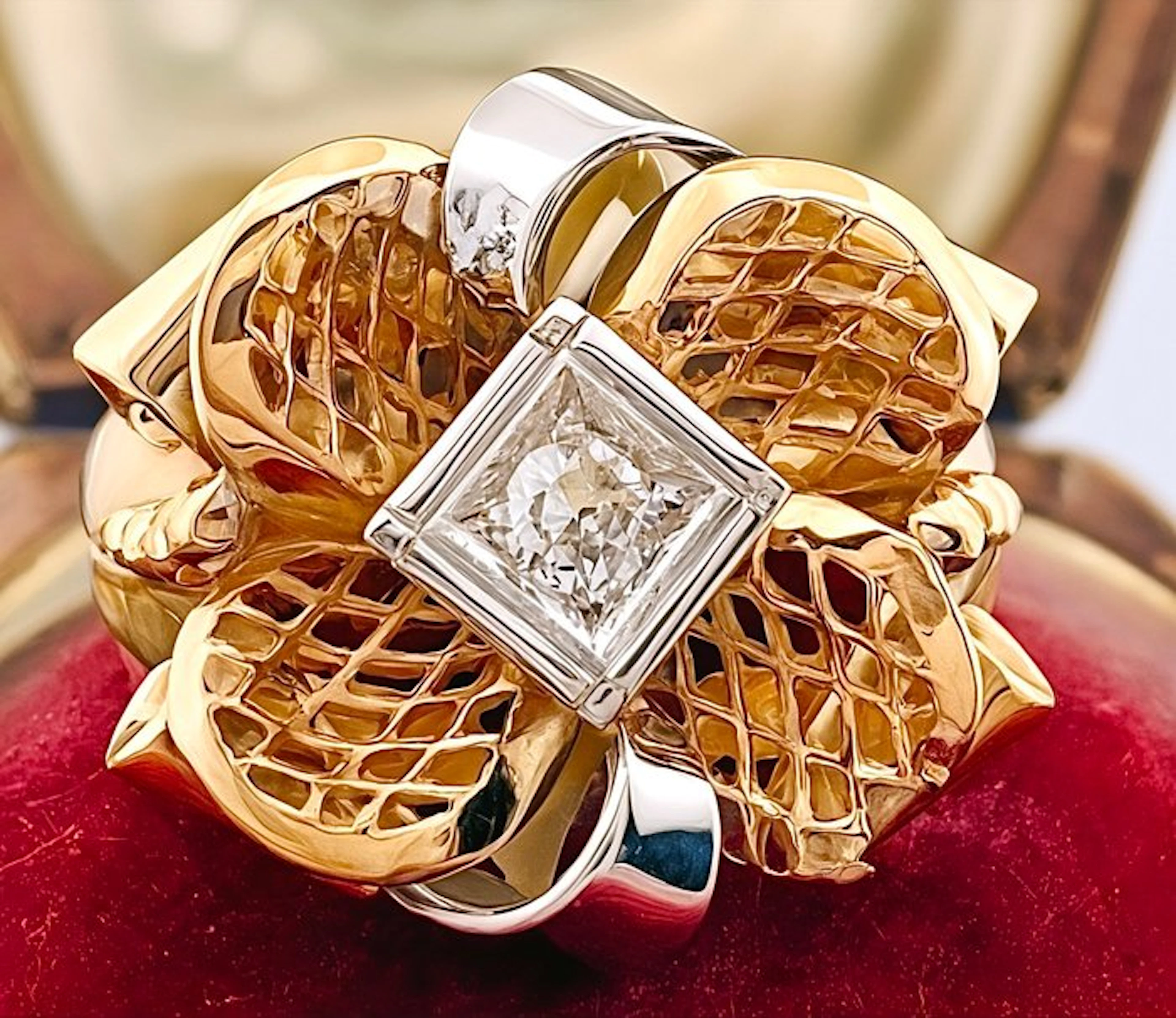 Ring - 18 kt. Yellow gold, White gold Diamond (Natural)