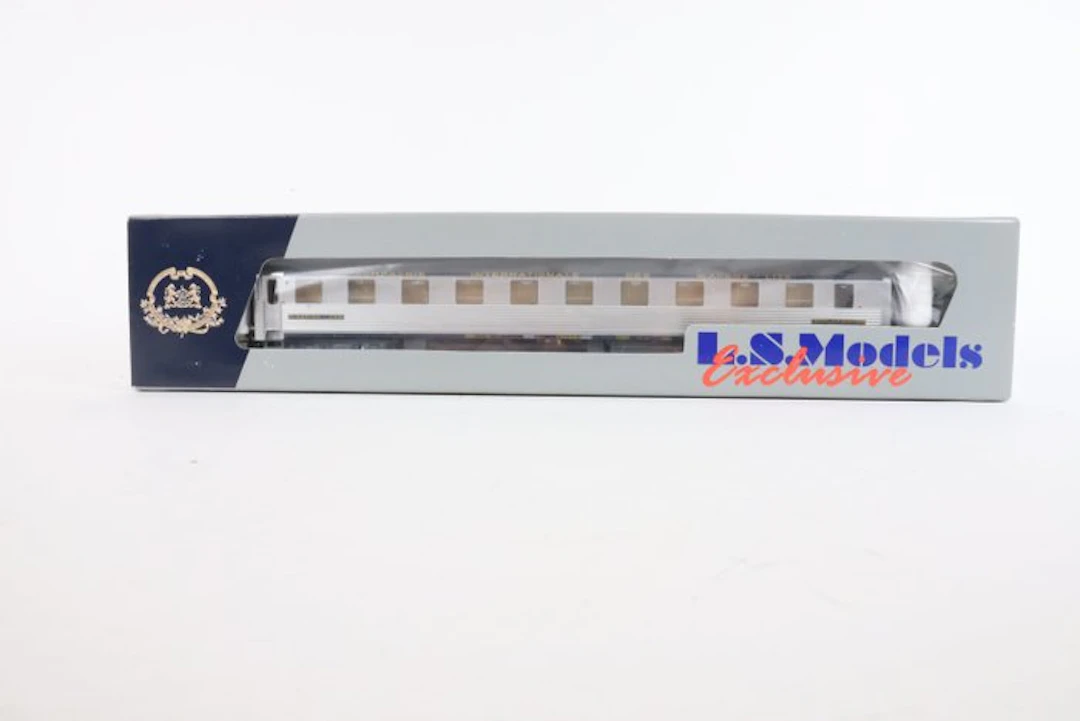 L.S. Models H0 - 49104 - Model train passenger carriage...
