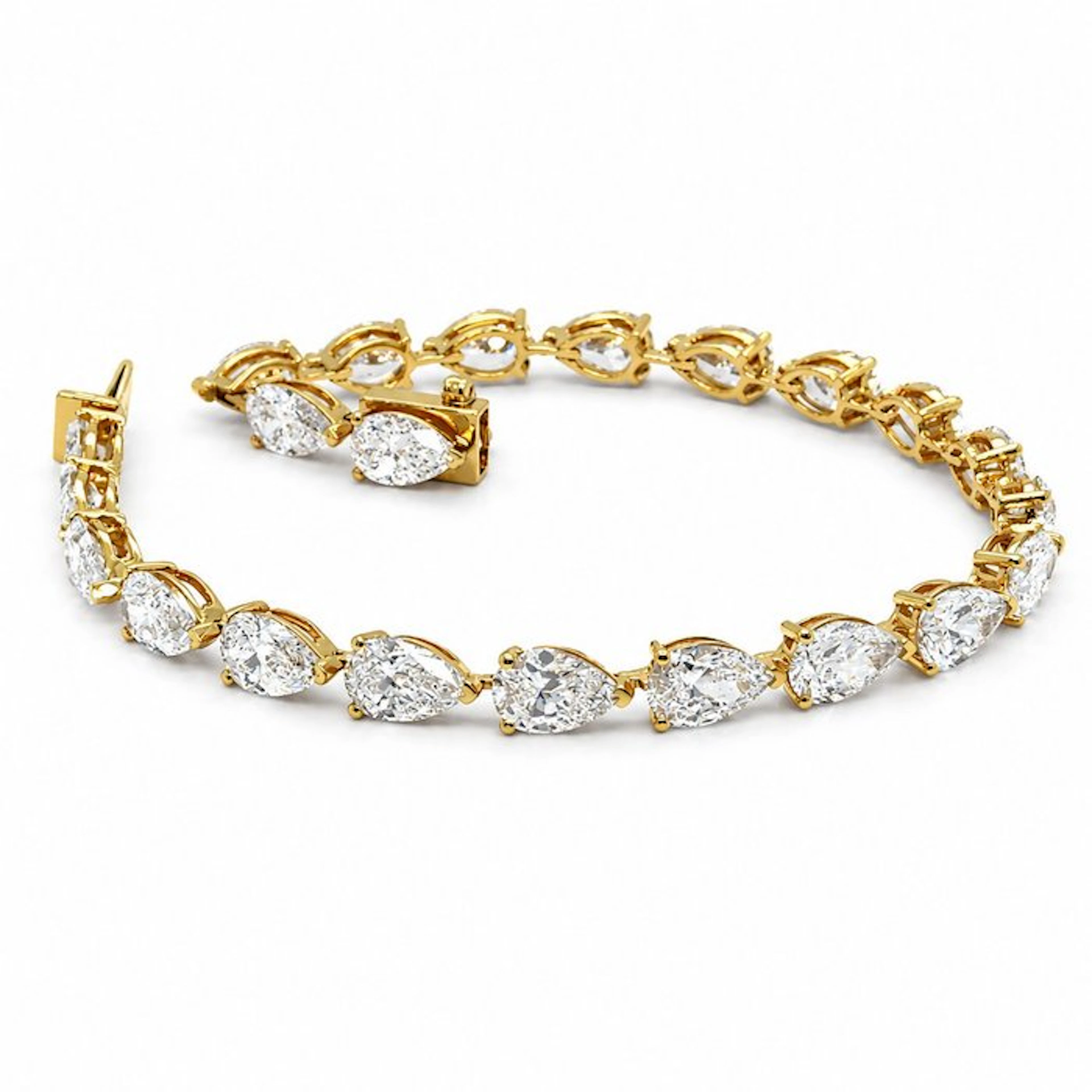 Bracelet - 14 kt. Yellow gold - 11.9ct. tw. Diamond (Lab-grown)