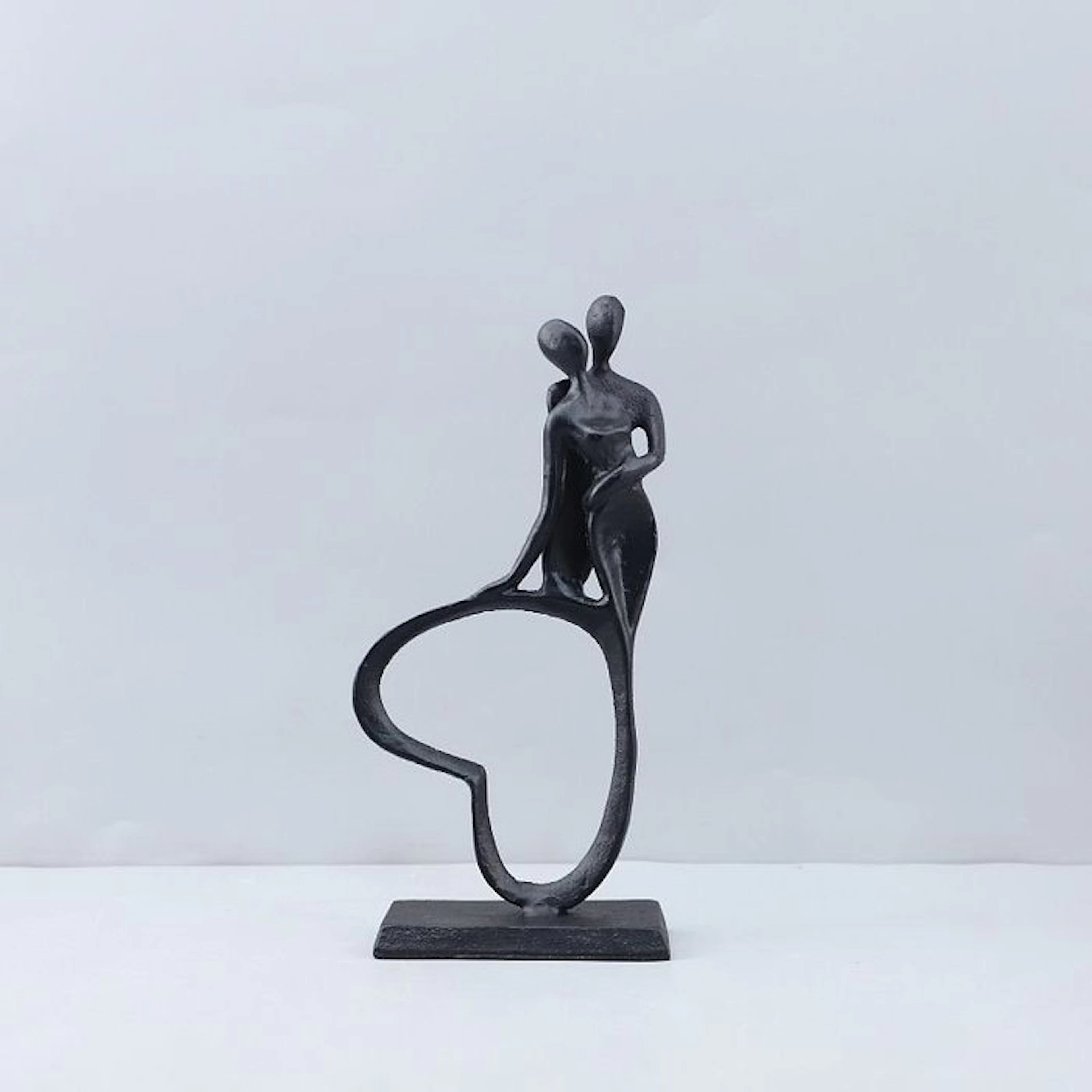 Sculpture, Embrace - 22 cm - Iron