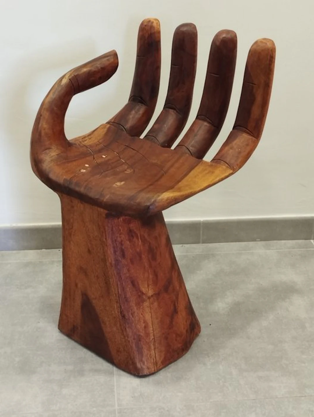 Decorative ornament - Sedia in legno - Hand-shaped chair...