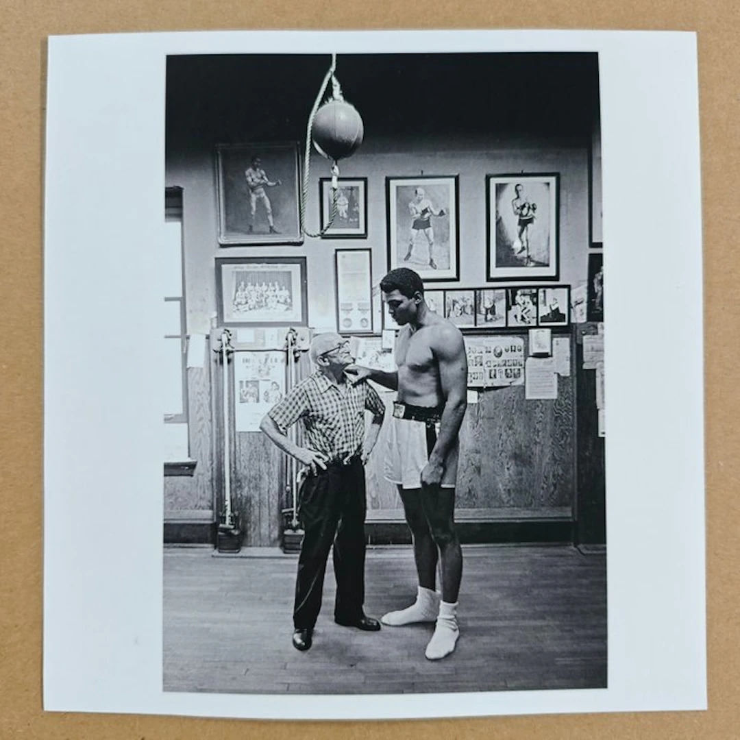 Thomas Hoepker - Muhammad Ali with Johnny Coulon. Chicago, 1966