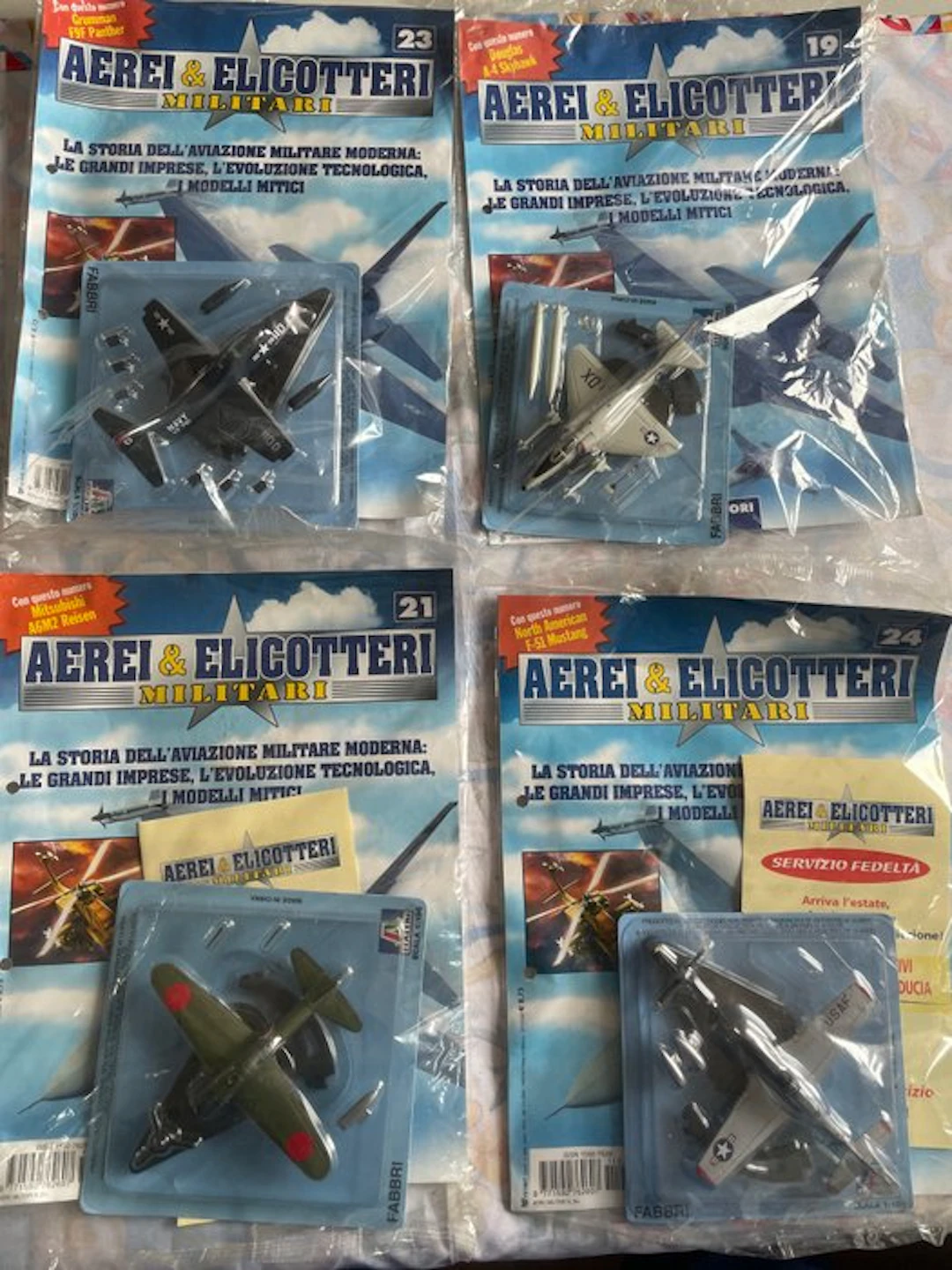 Fabbri 1:100 - War plane (4) - Grumman F9F Panther