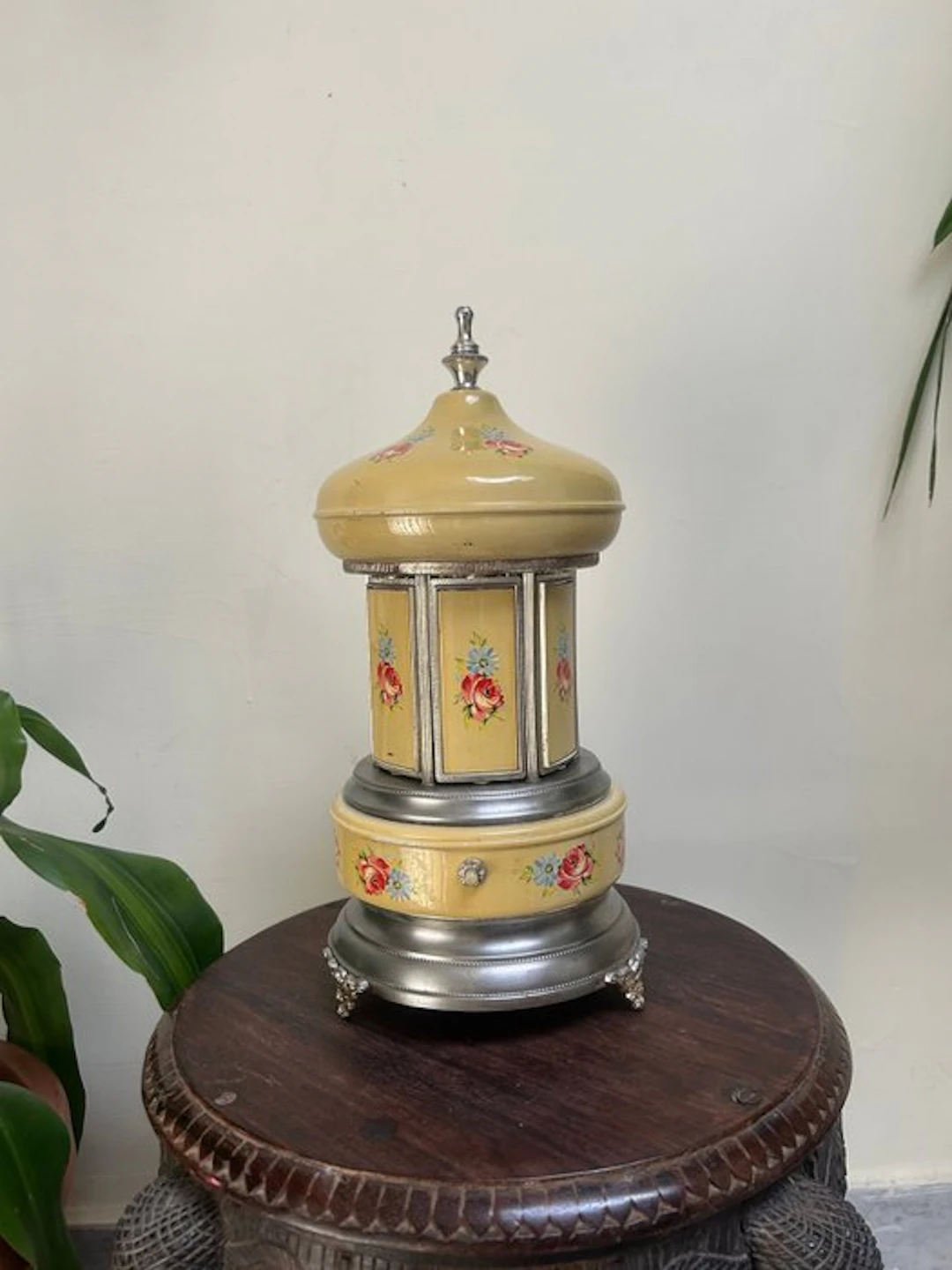 Reuge - Musical cigarette dispenser - Metal, Enamel, Textile - Saint Lucy