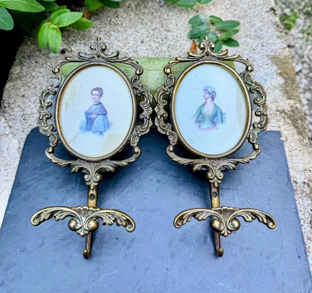 Set of coat hooks (2) - Brass - Rococo