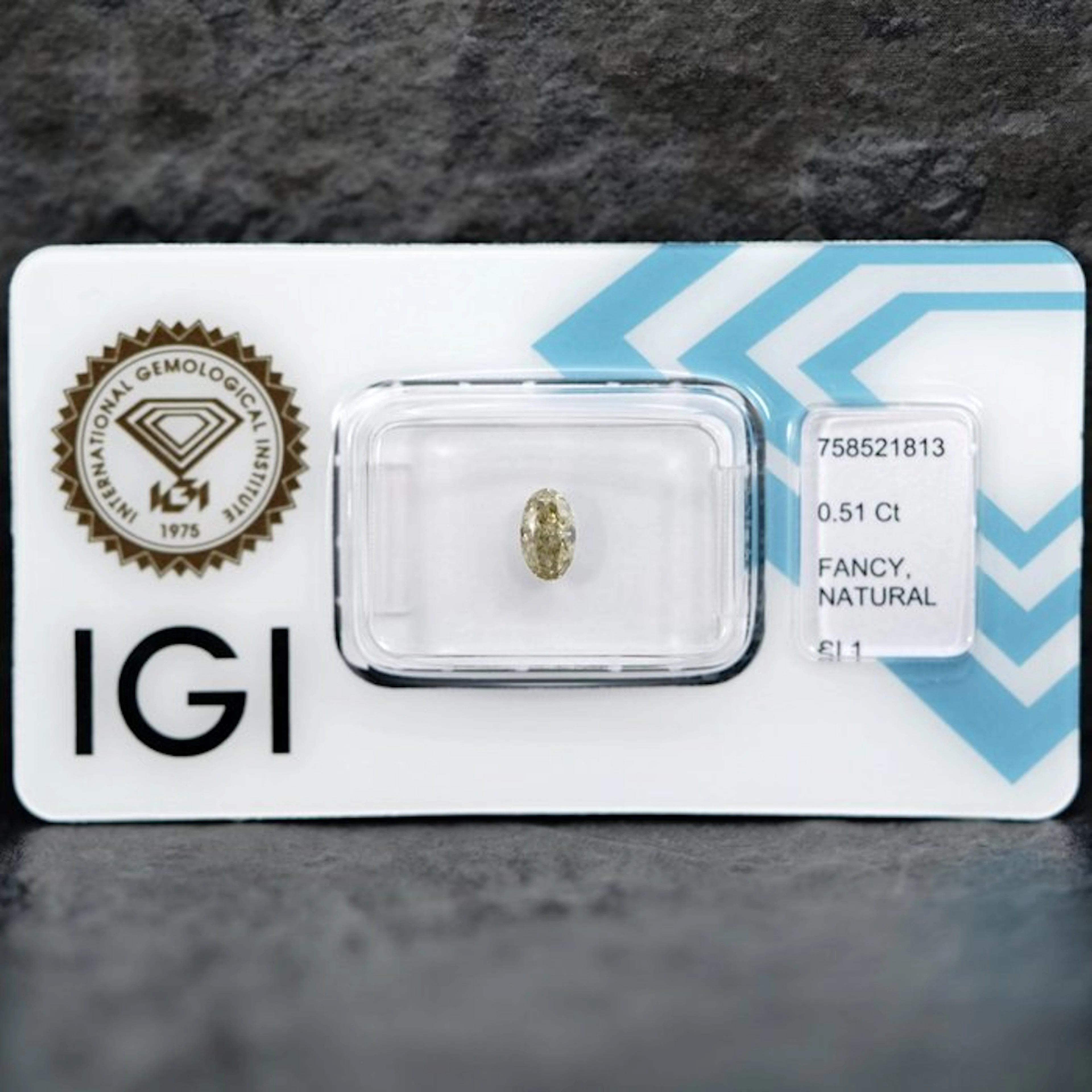 1 pcs Diamond (Natural coloured) - 0.51 ct - Oval - Fancy...