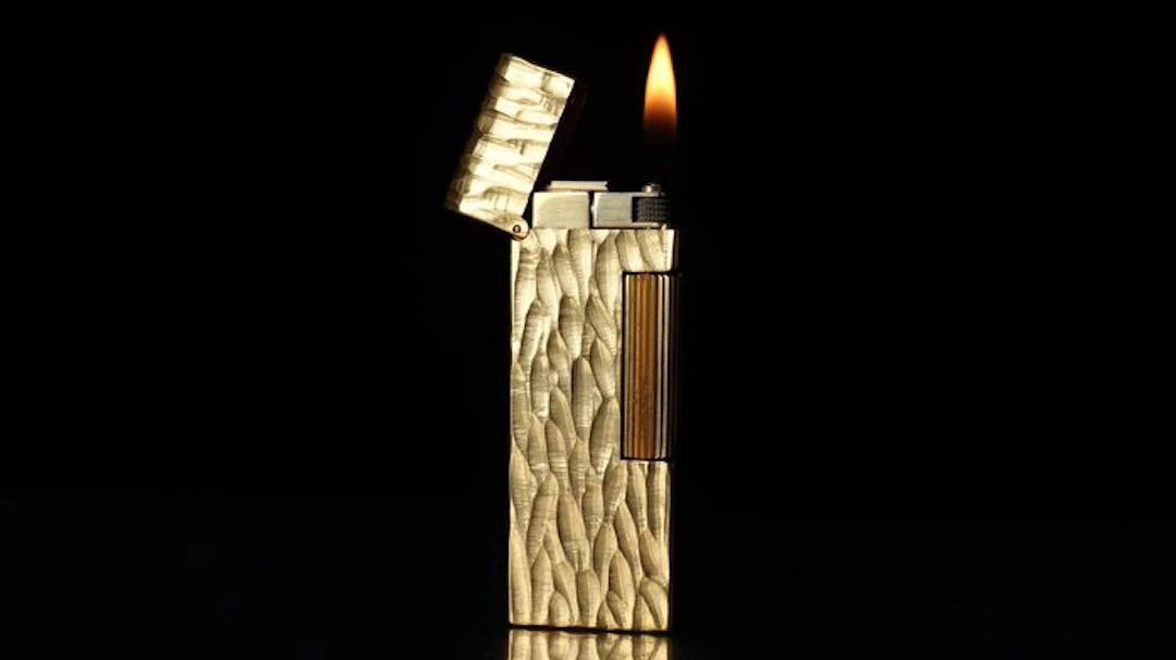 Dunhill - Dome Bark Pattern Rollagas Lighter - Lighter - Lacquer Red