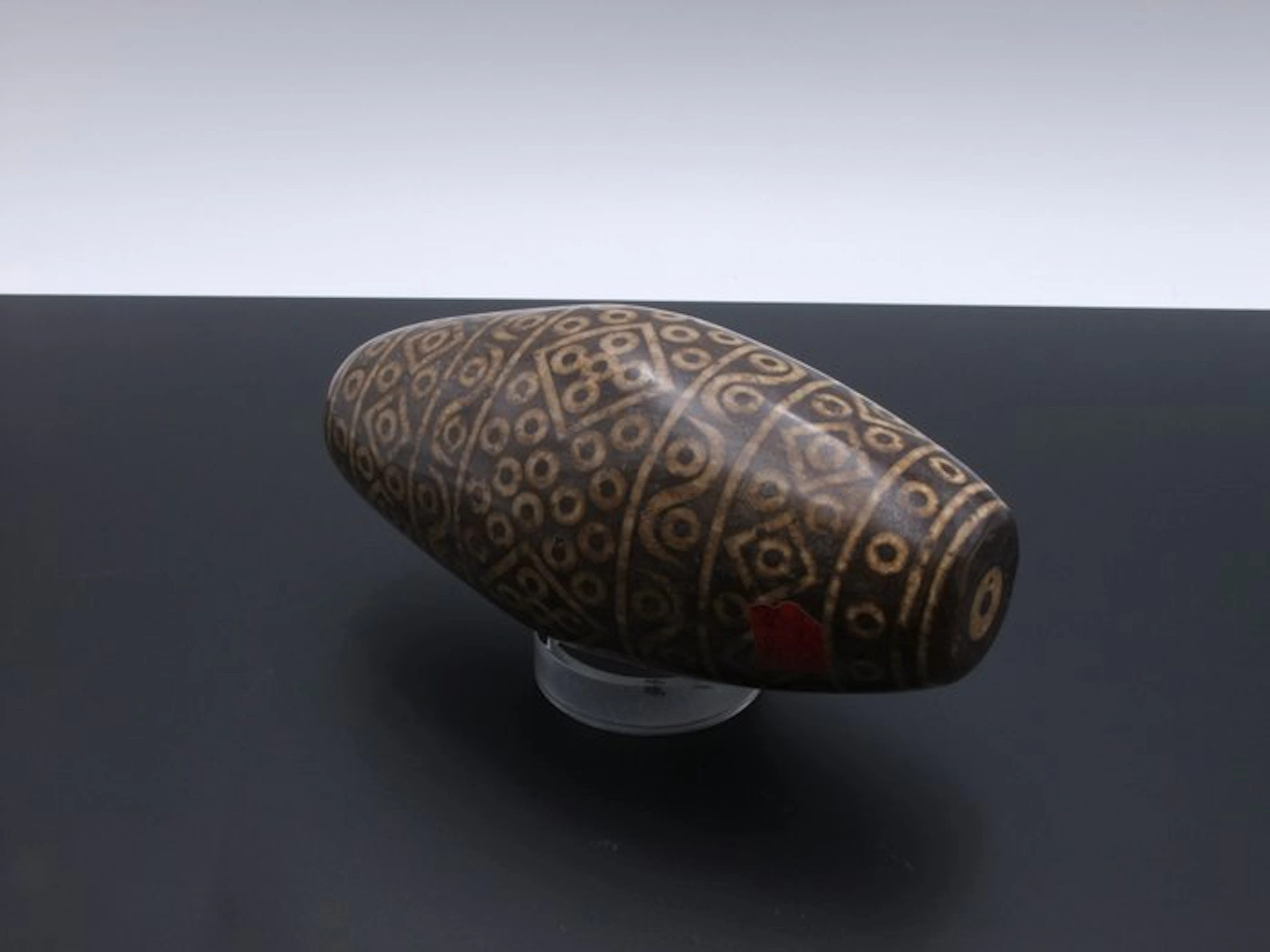Freeform - Height: 9 cm - Width: 20 cm- 2339 g - (1)