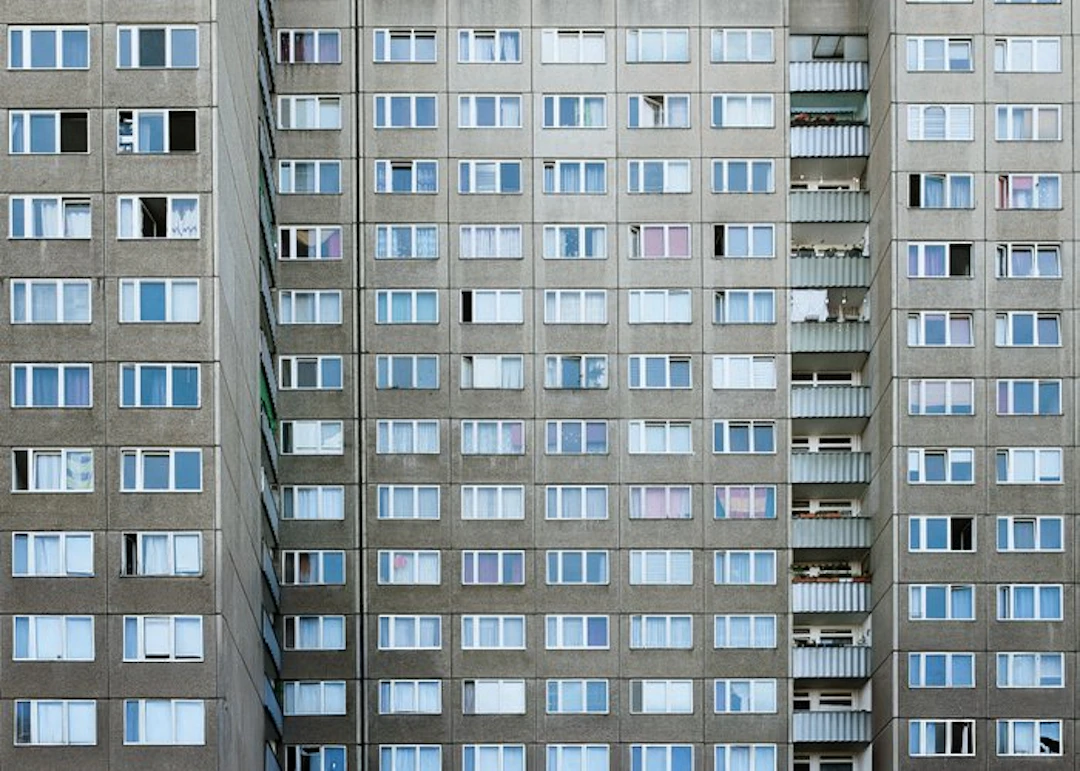 Dominik Valvo - The Plattenbau (Berlin 2022) XL