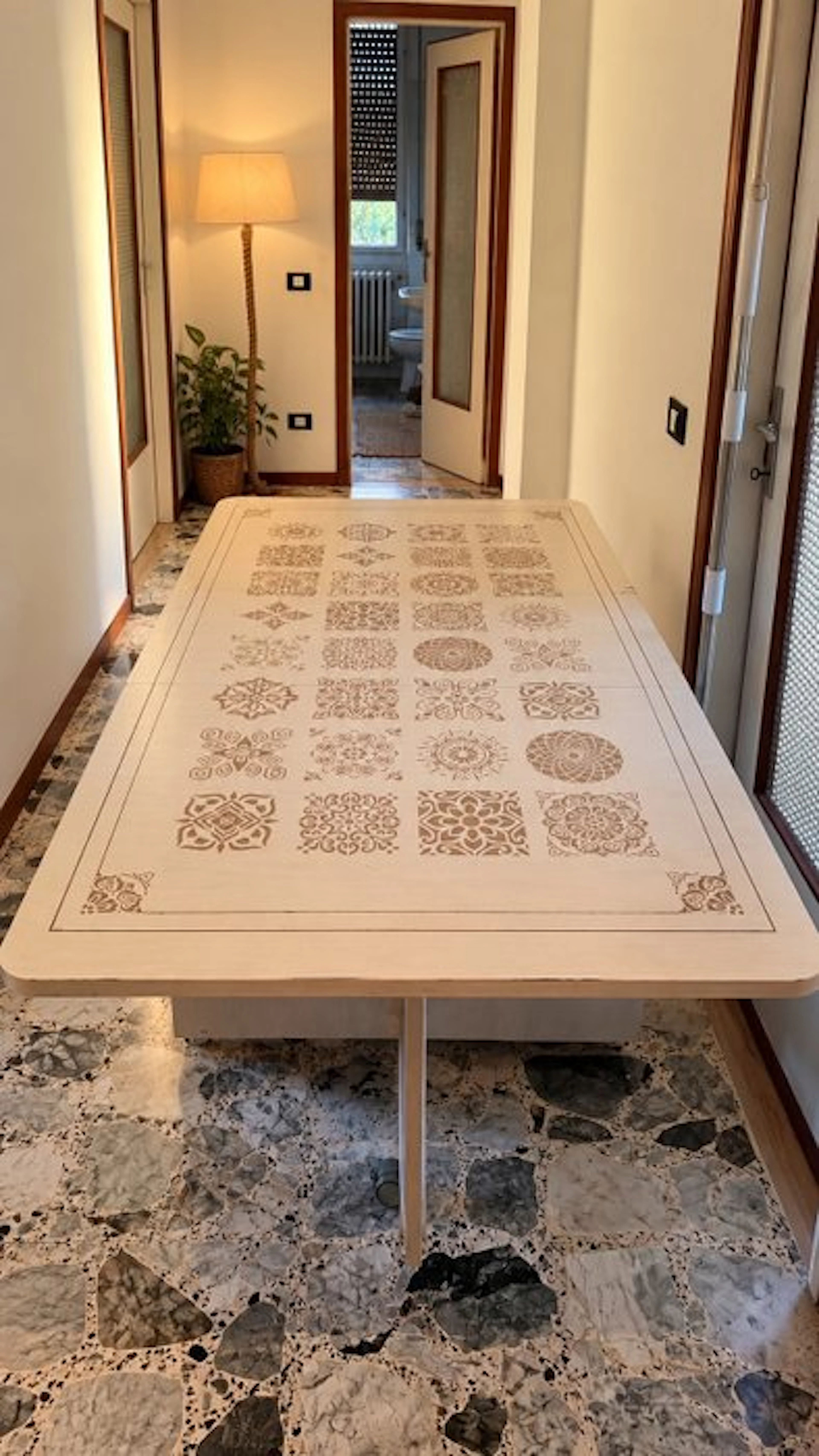 Table - Wood - folding table