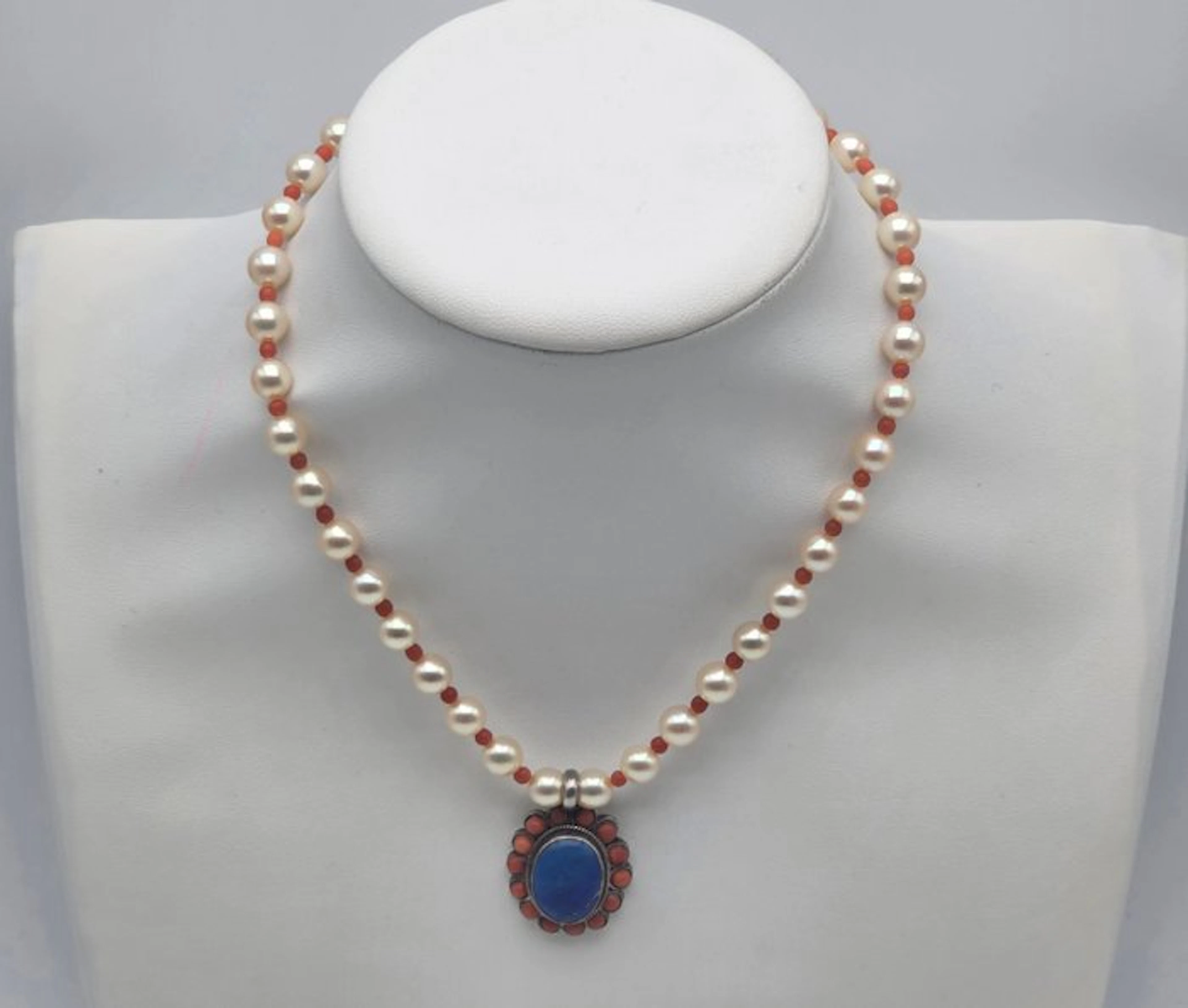 No reserve price - Necklace Silver, Bodycolor Cream Pearl - Coral