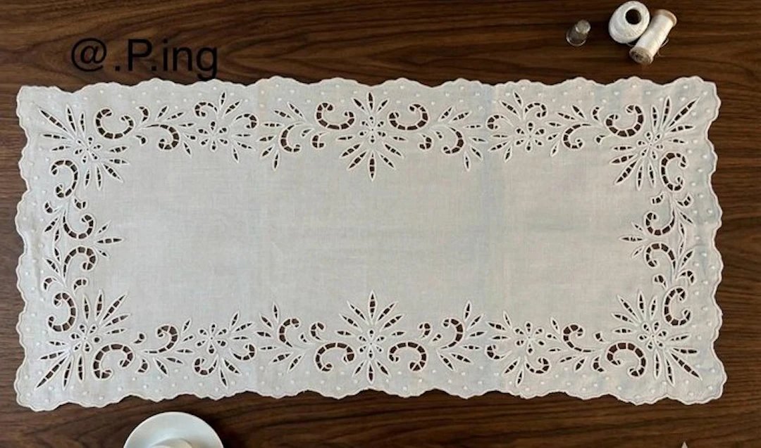 Embroidery - 75 cm - 35 cm - VINTAGE CHARM