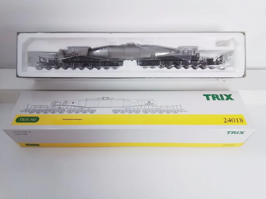 Trix H0 - 24018 - Train set (1) - torpedo wagon - DB