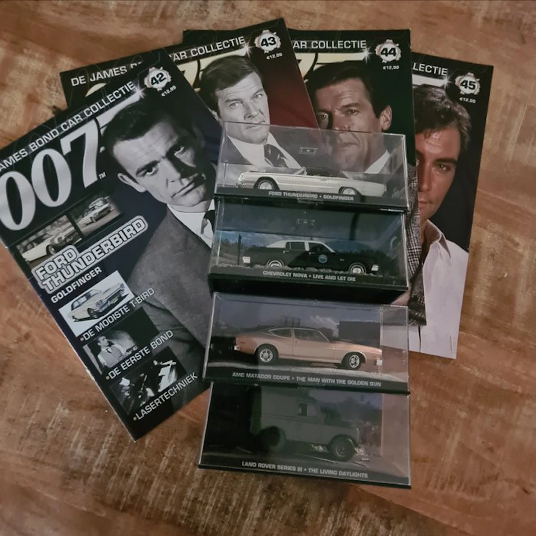 Atlas 1:43 - Model car (4) - Ford Thunderbird