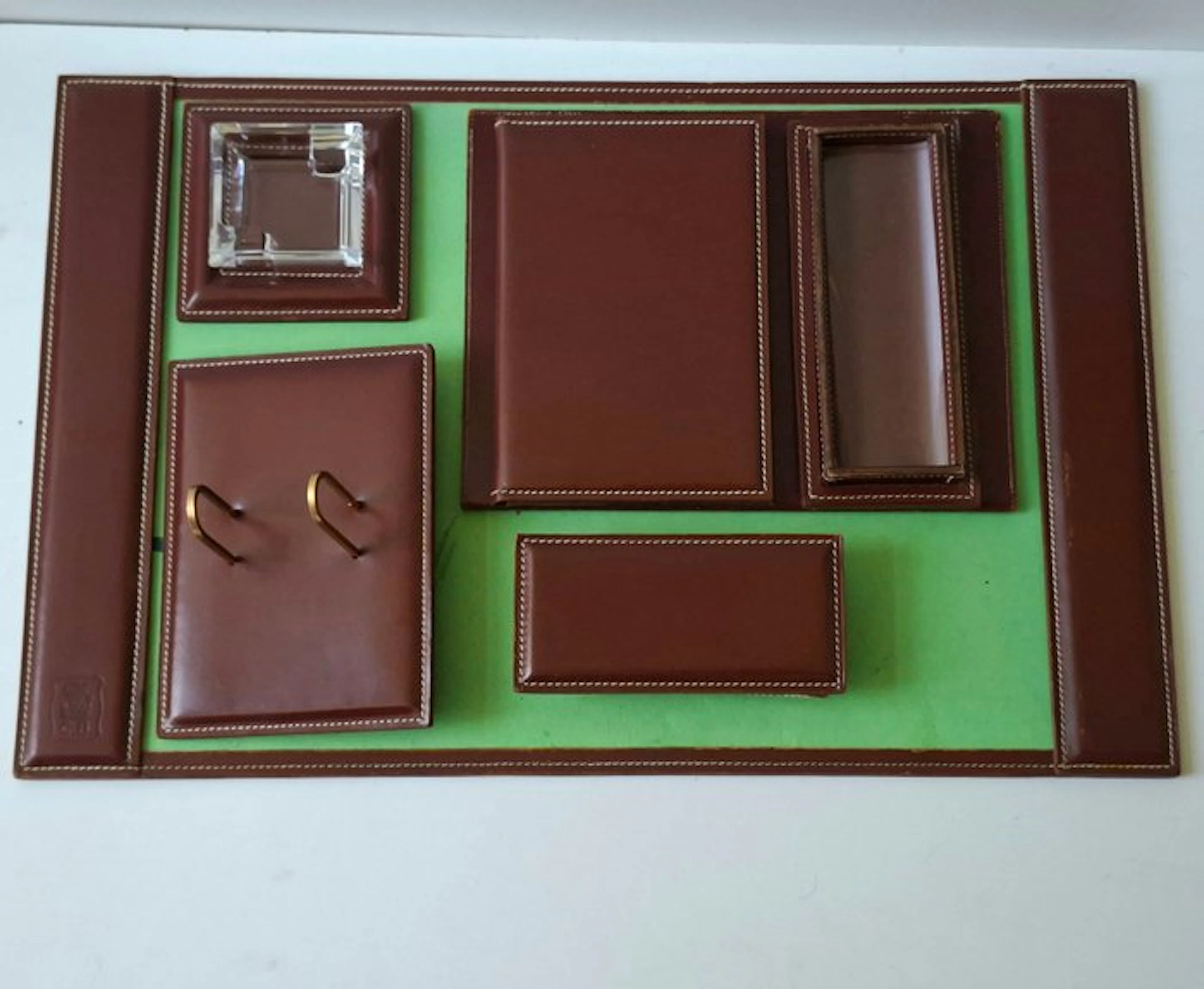 Delvaux - Delvaux - Desk set (9) - Leather, Crystal