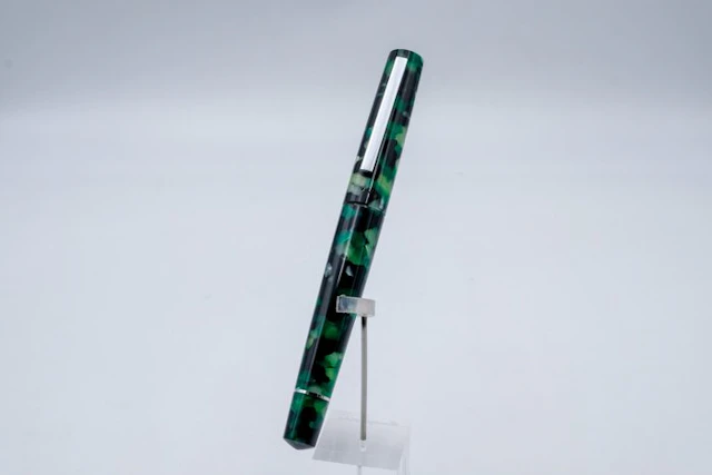 Tibaldi - Infrangibile - Emerald Green - (TIROBL22) - Fountain pen