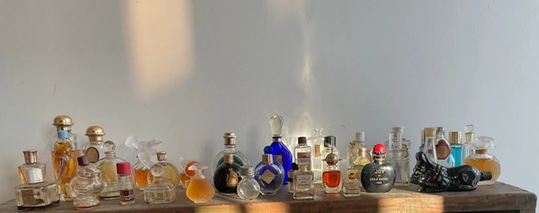 Perfume flask (40) - Nina Ricci