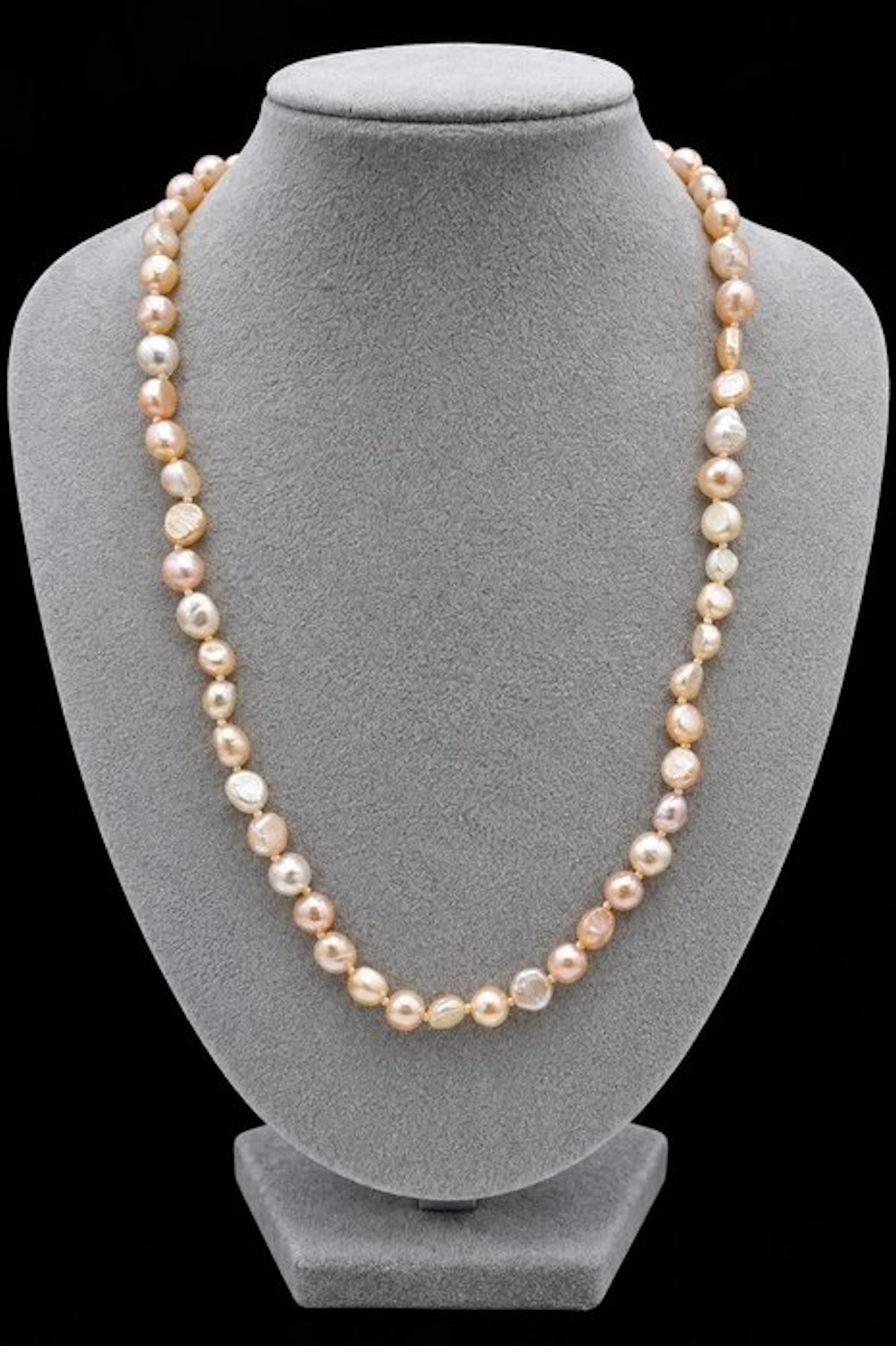 Elegant pastel-colored freshwater baroque pearl necklace. - Necklace