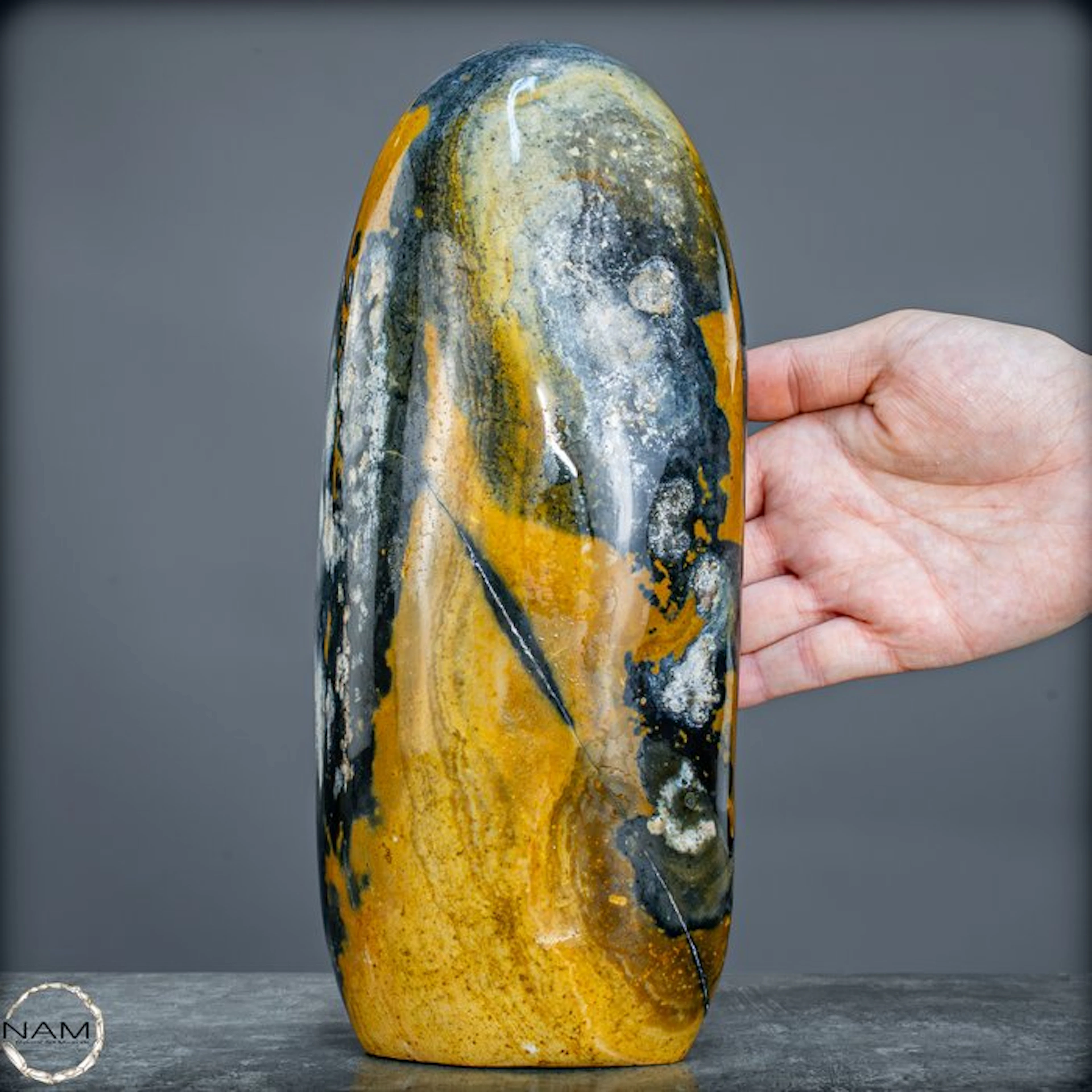 Exclusive Jasper-Chalcedony freeform as a sculptural luxury statement-