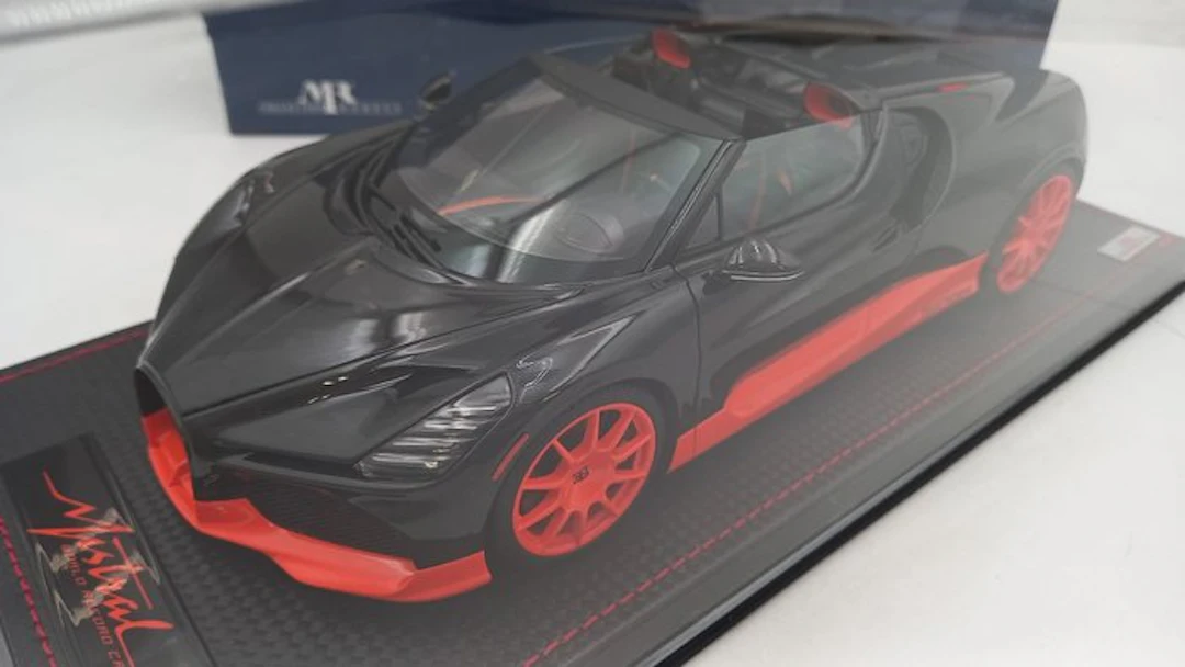 MR Collection 1:18 - Model car - Bugatti W16 Mistral...