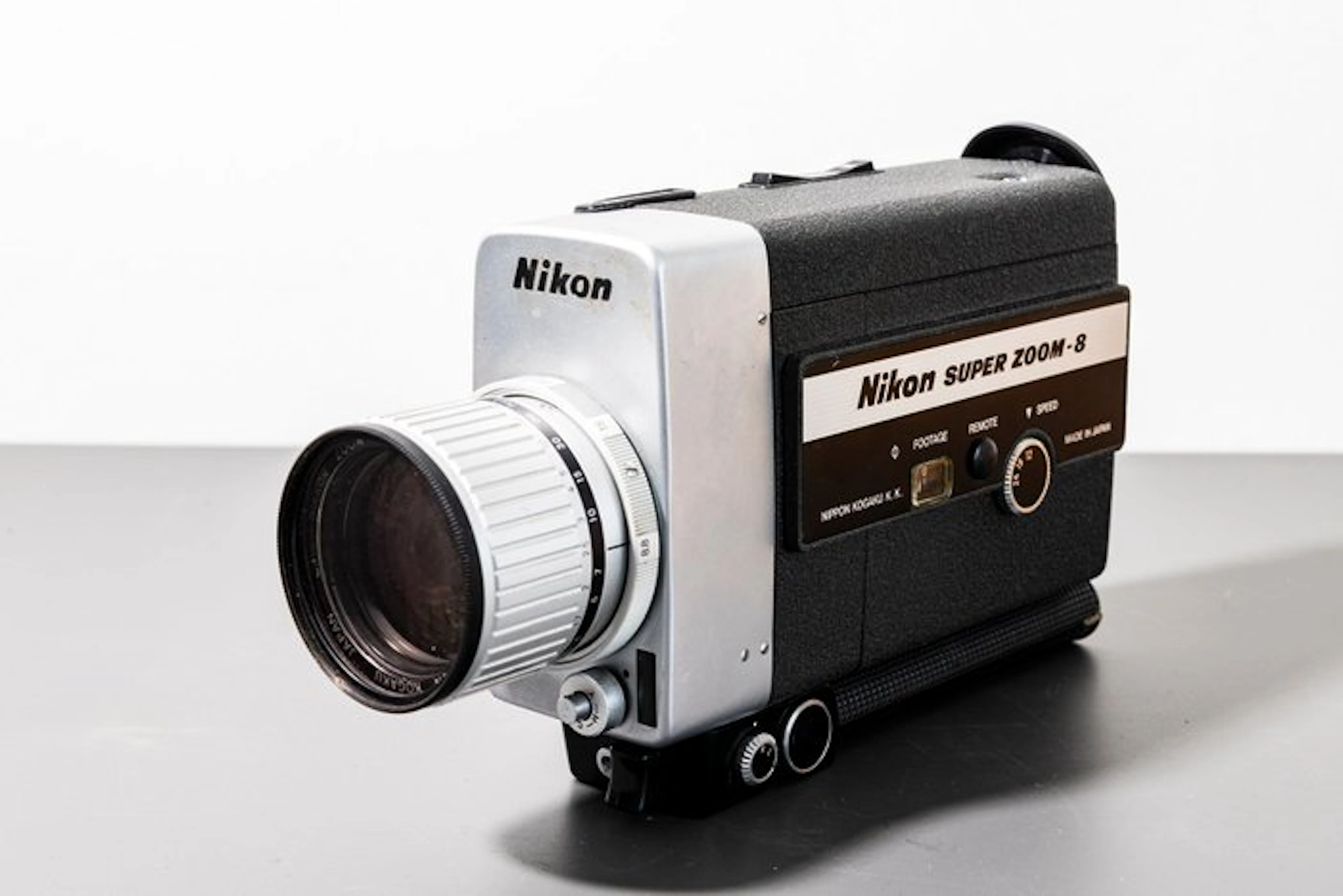 Nikon Super Zoom-8 – Super 8 filmcamera – Cine-Nikkor...