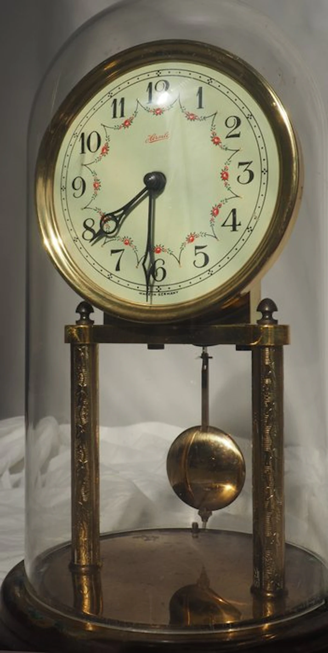 Anniversary clock