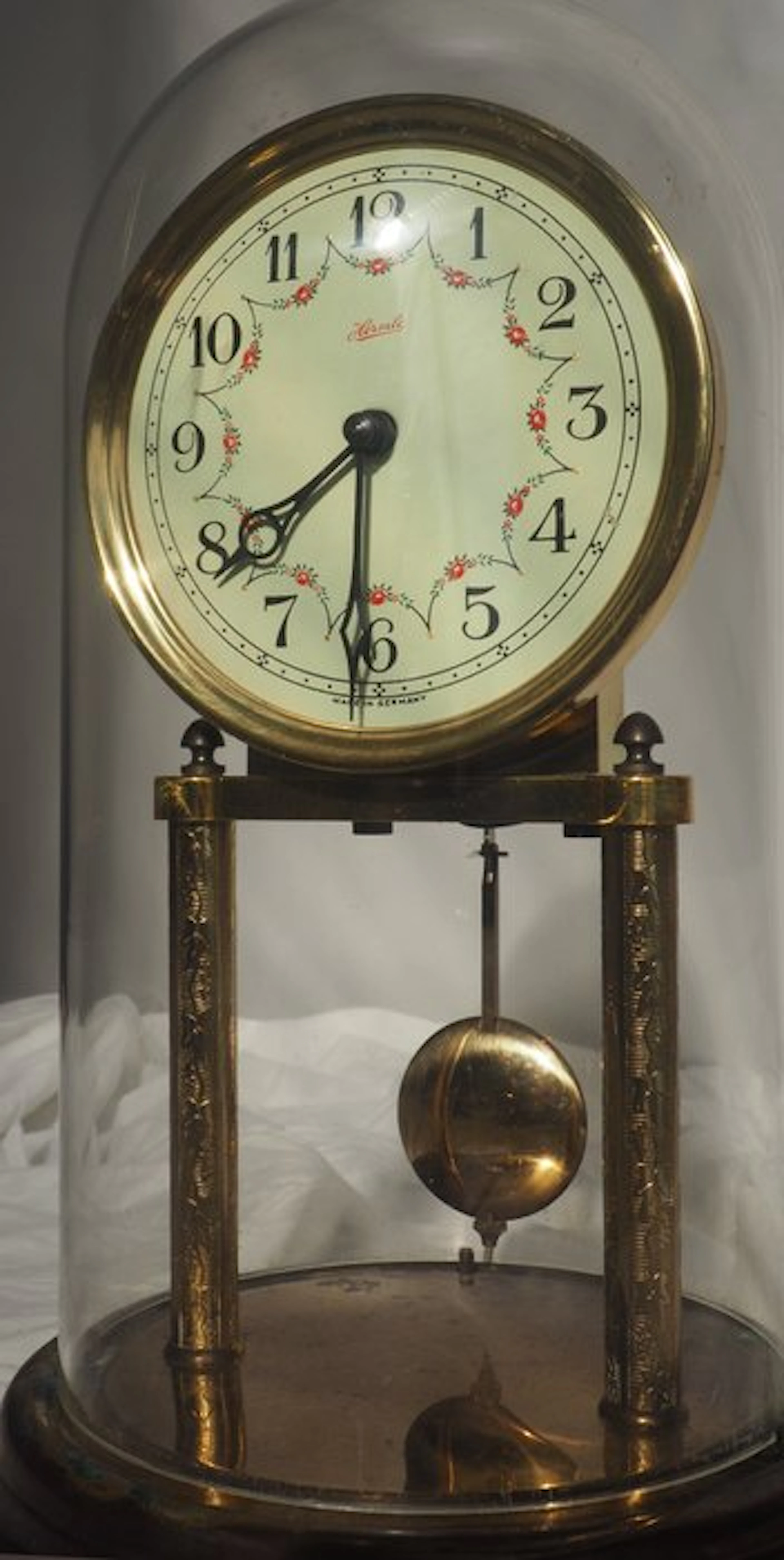 Anniversary clock