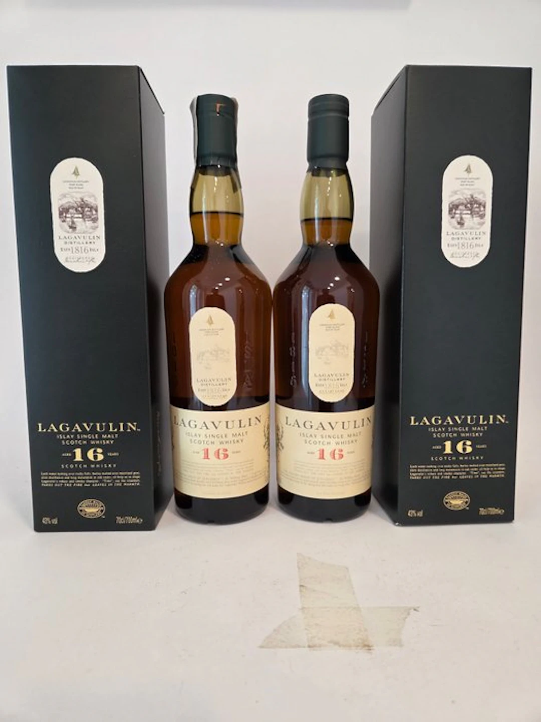 Lagavulin 16 years old - 70cl - 2 bottles