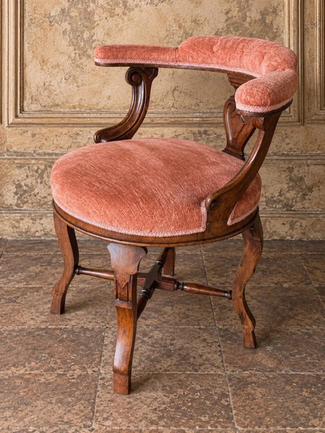 Armchair - Wood, Textile - historic armchair