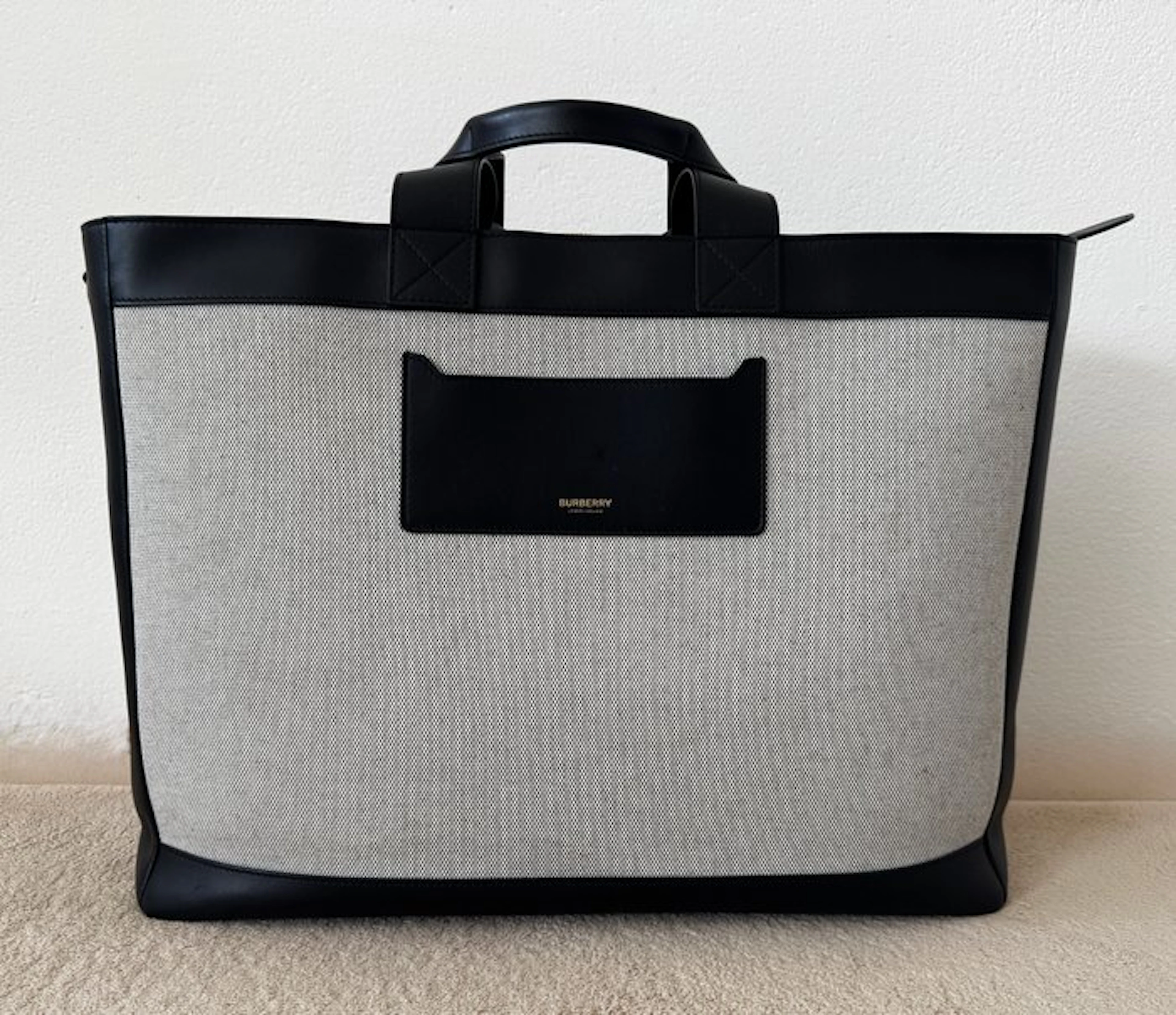 Burberry - Travel bag