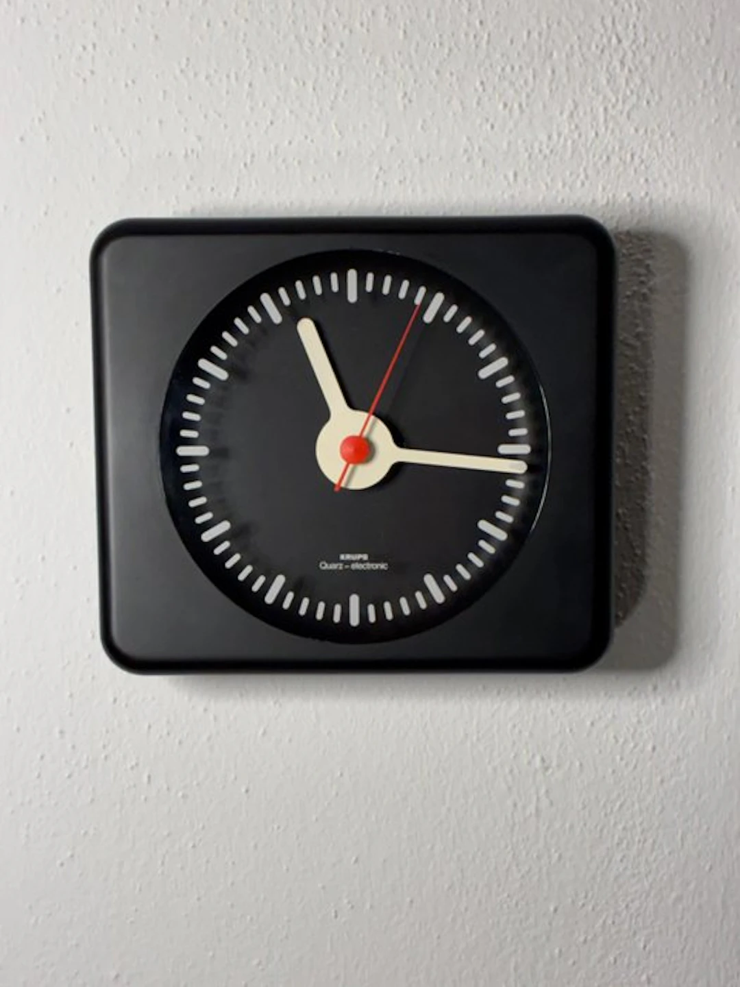 Wall clock - Krups - Mid-century modern Plastic - 1970-1980
