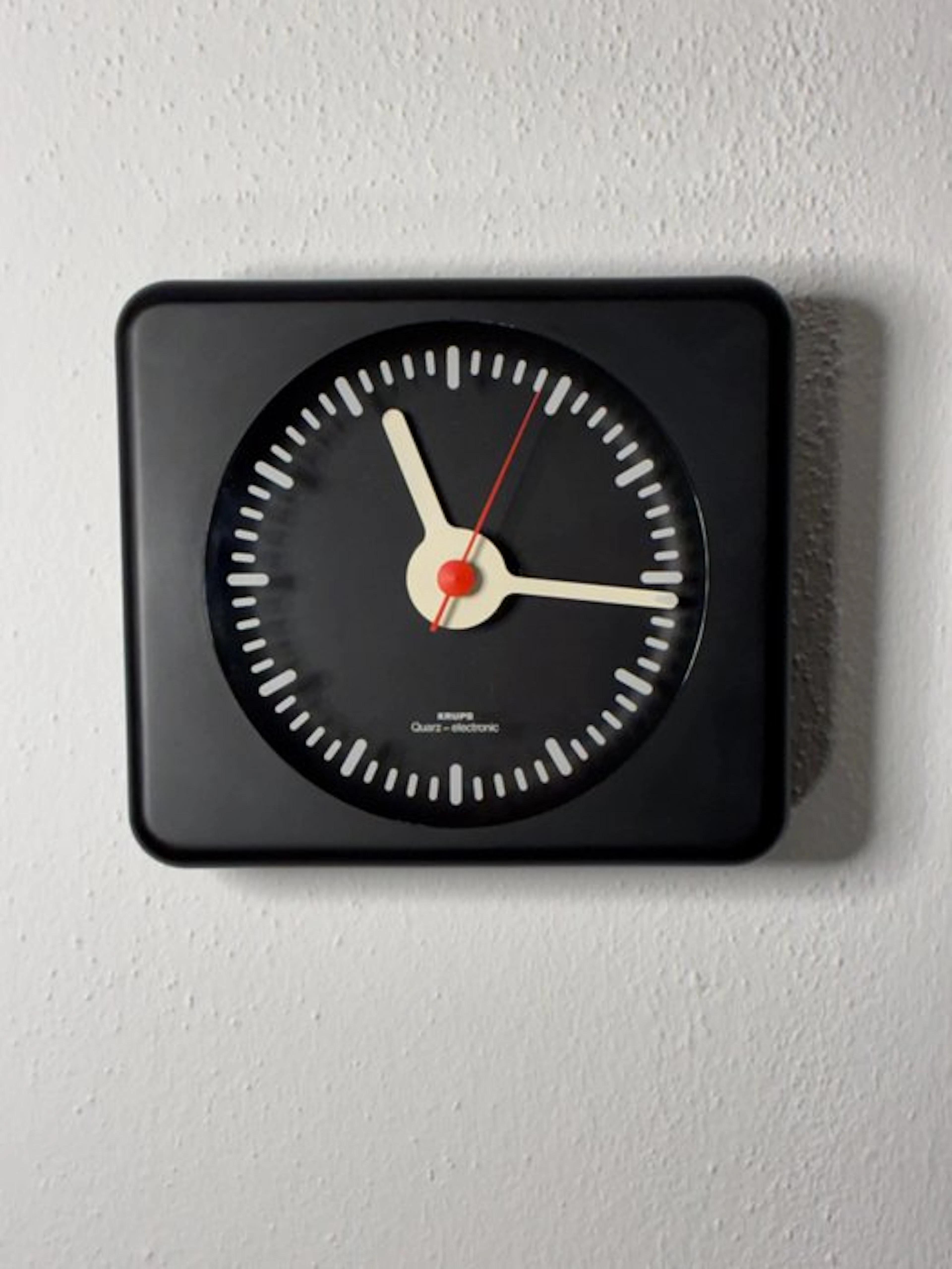 Wall clock - Krups - Mid-century modern Plastic - 1970-1980