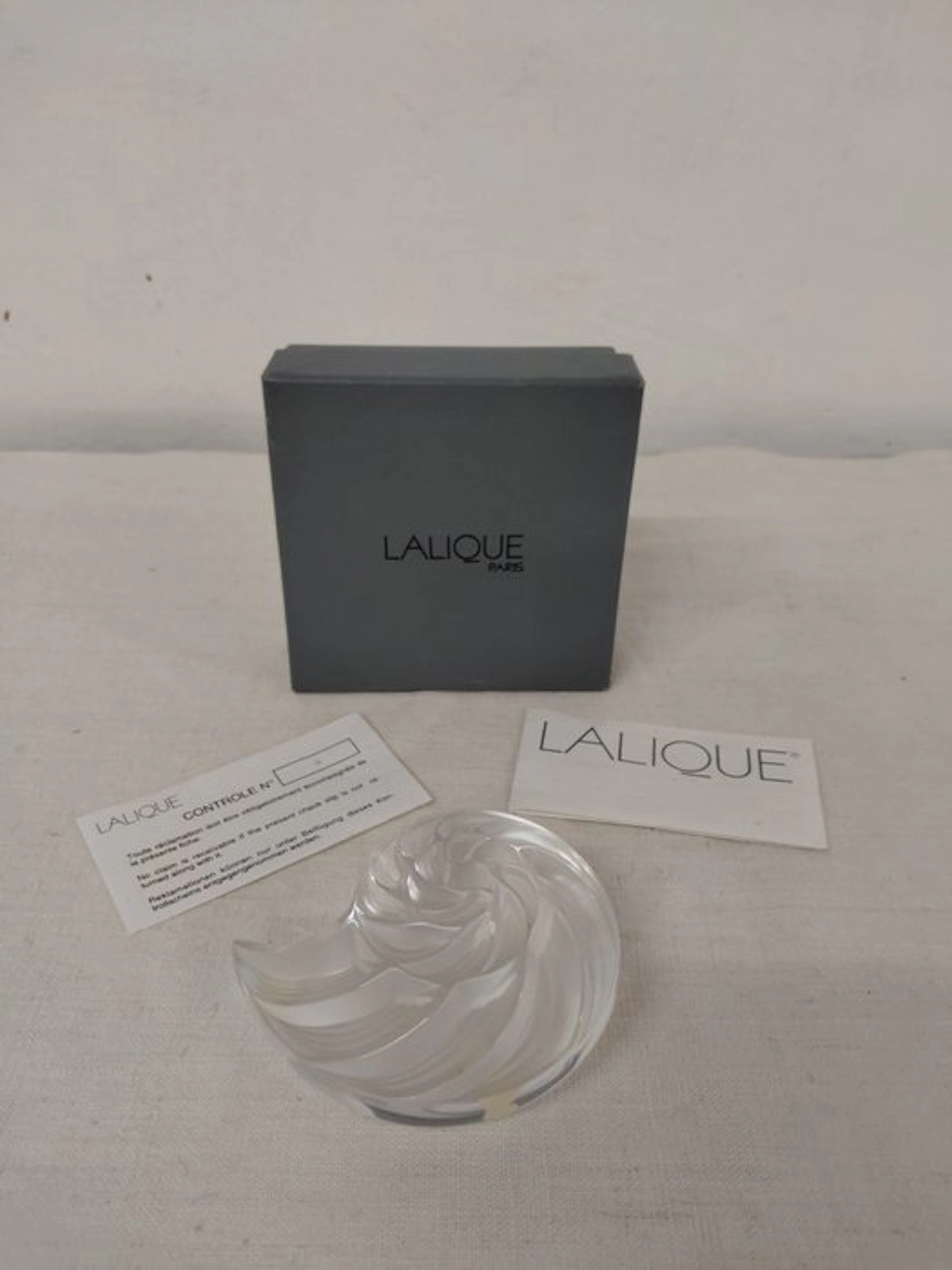 Lalique - Paperweight - Nautilus - Crystal