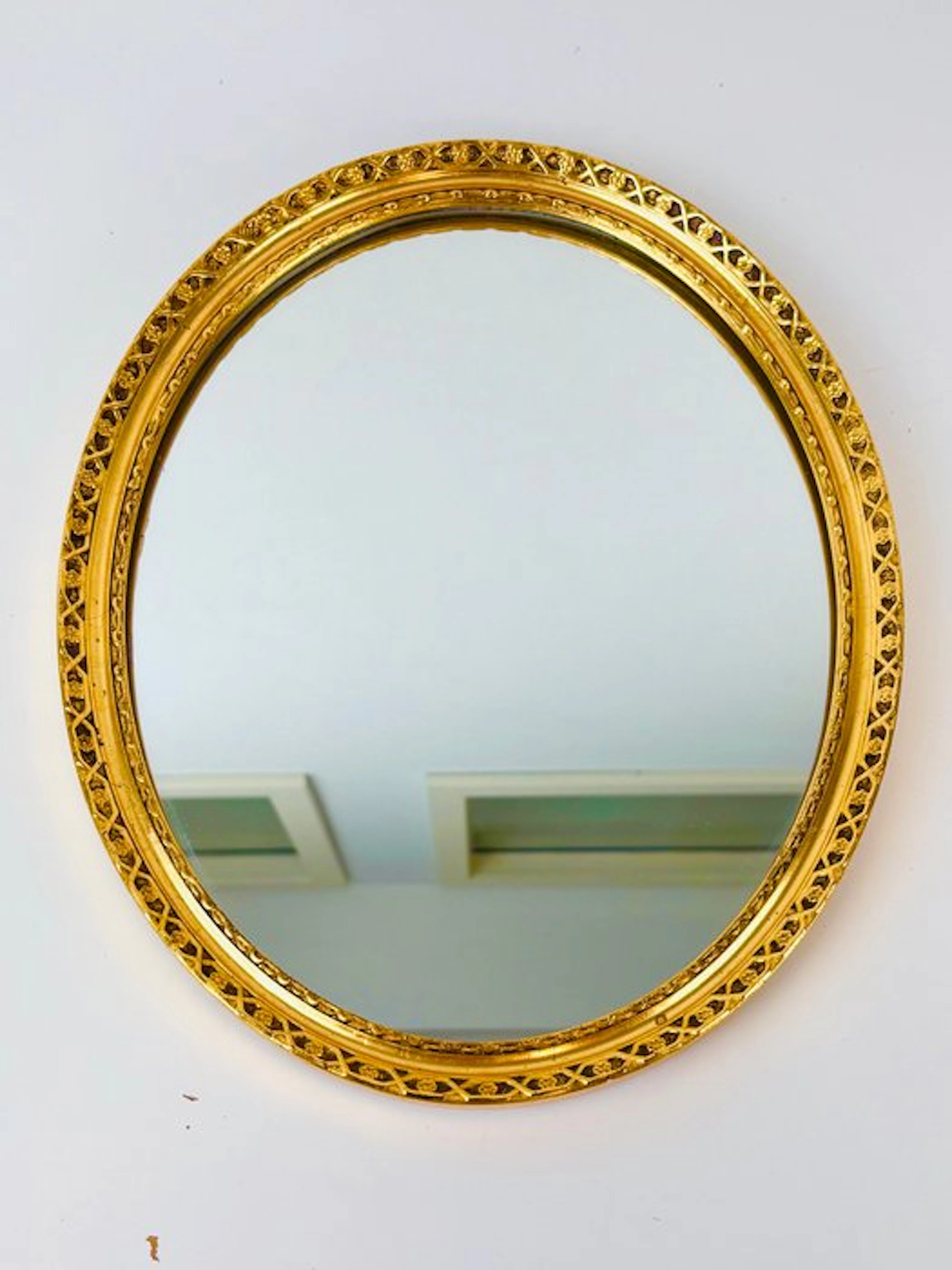 Pieterman Schiedam - Wall mirror - Wood - An oval mirror...