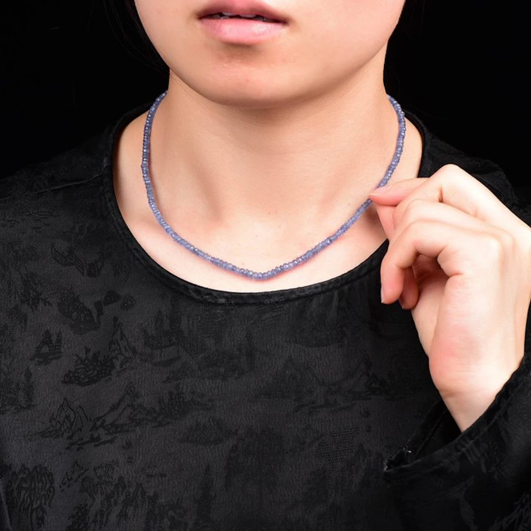 No Reserve - Highly Exclusive Natural Tanzanite Necklace...