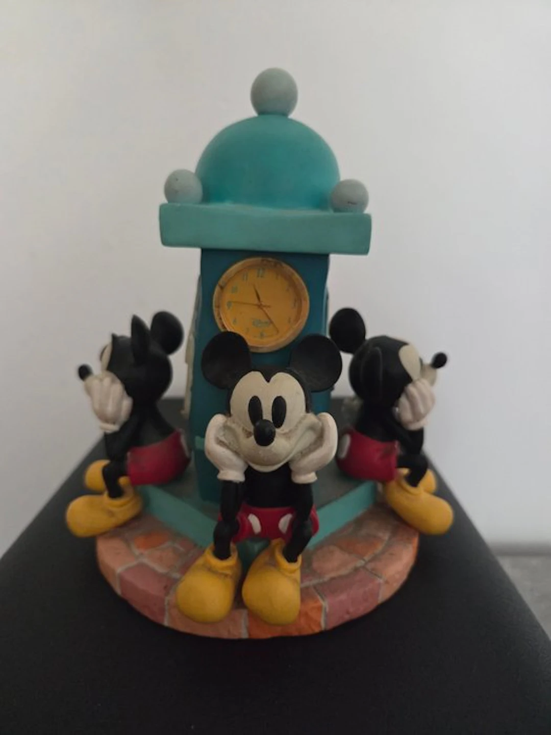 1 Disney parks collection horloge nomme waiting with...