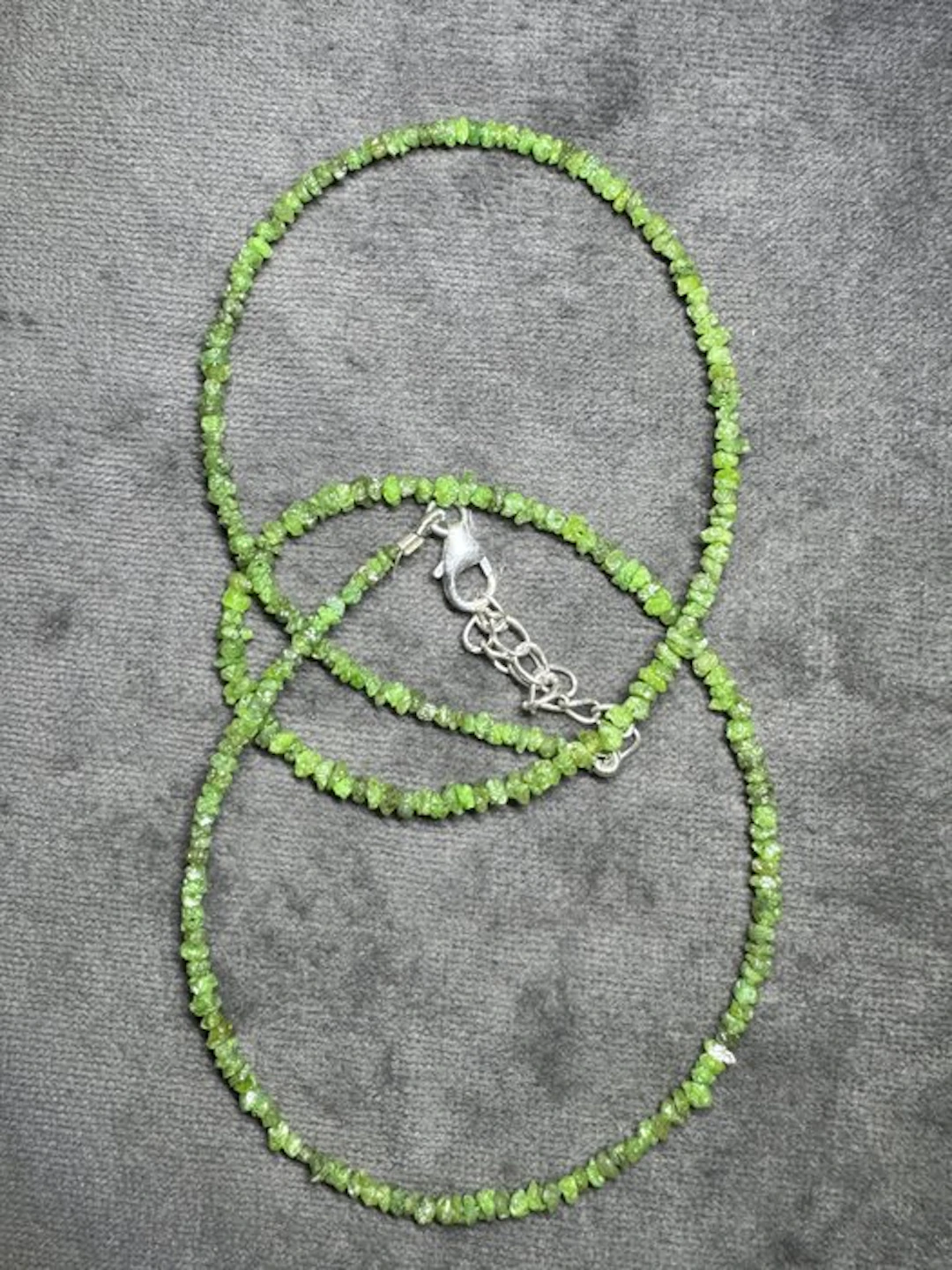 Necklace of green rough diamonds in 925 silver