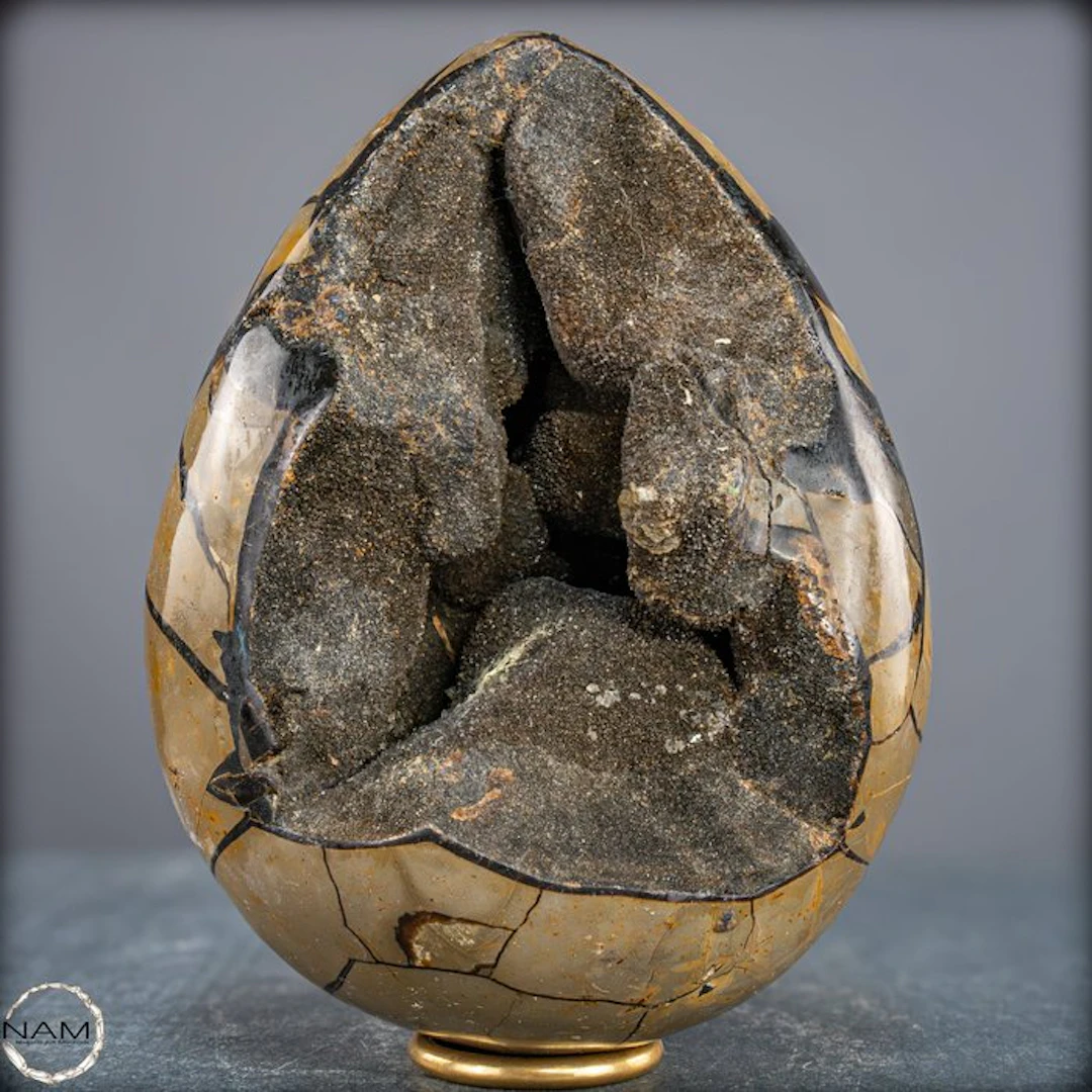 Septarian Calcite Geode Egg – Monumental Luxury Object...